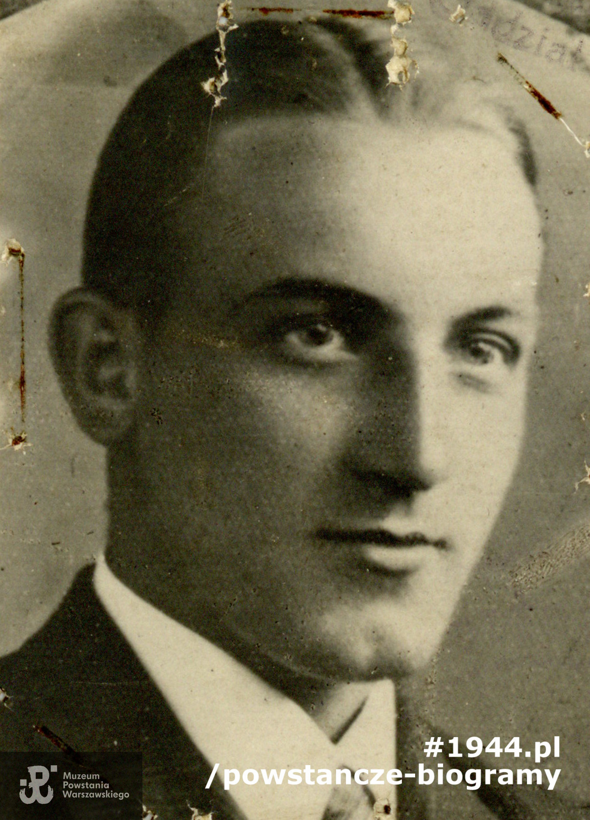 Stanisław Nowakowski - fotografia z lat 40-tych XX w. Ze zbiorów rodzinnych, udostępniła siostra, p. Maria Łękawska i p.  Wojciech Jan Łękawski