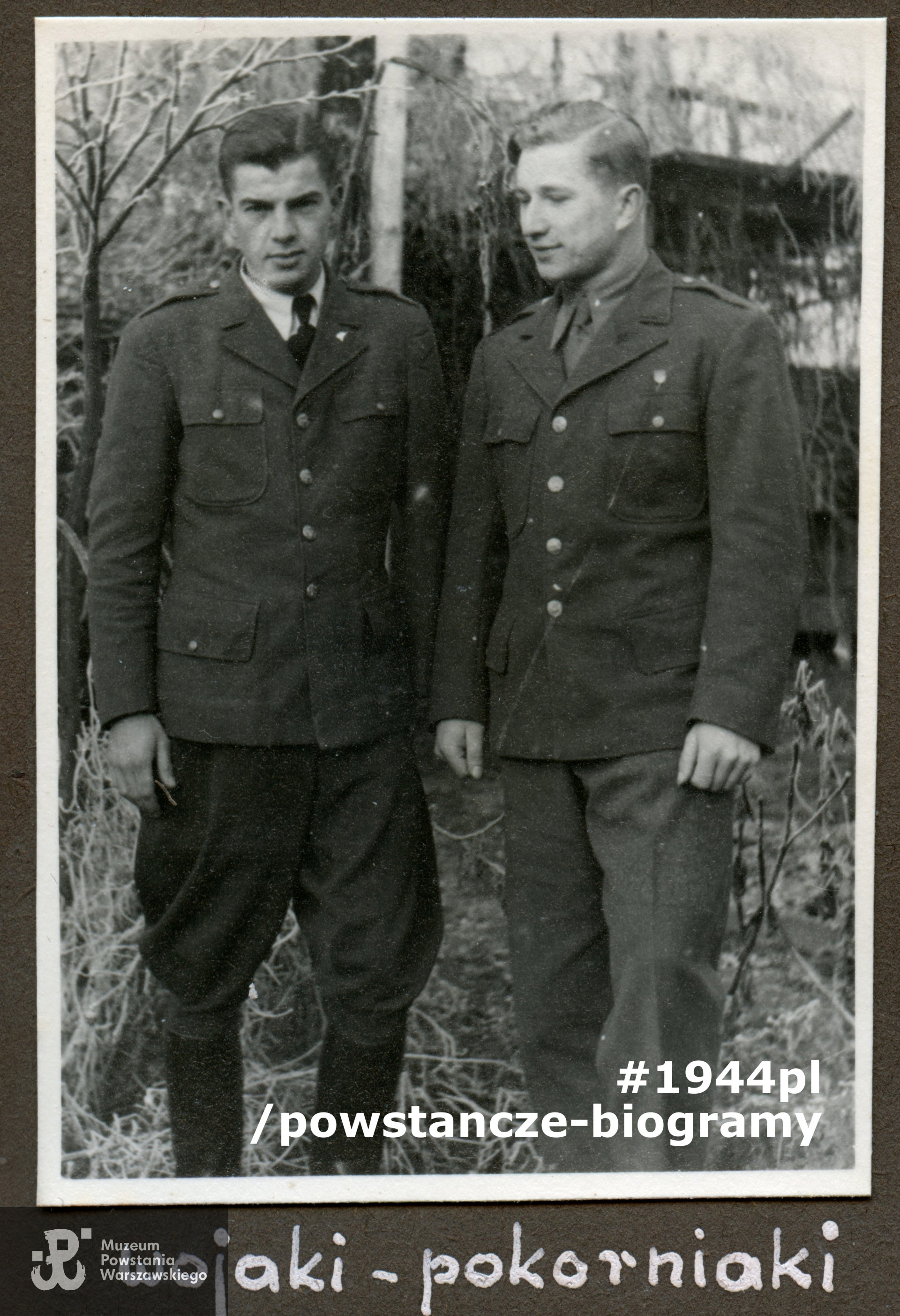 Jan Stefaniak i Lech Sedlaczek - jesień 1945 r.  Fot. z archiwum rodzinnego p. Lecha Sedlaczka ps. Hak