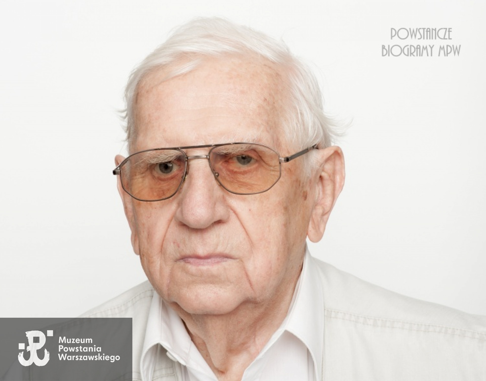 Zdjęcie z serii portretów Powstańców Warszawskich w ramach projektu "1944/70/2014" realizowanego przez grupę WWPHOTO dla uczczenia 70 rocznicy wybuchu Powstania Warszawskiego. Muzeum Powstania Warszawskiego, 22.07-04.08 2013.