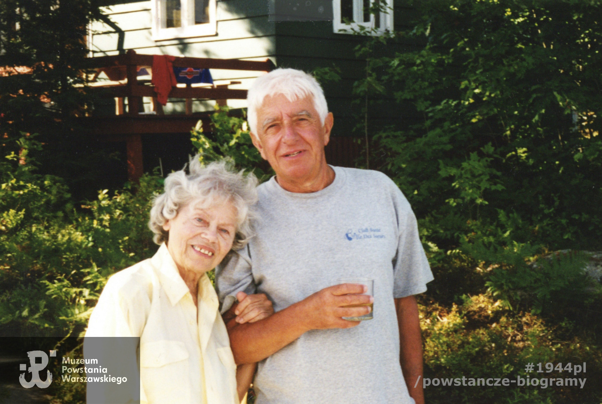 Z siostrą Alicją (I-voto Skrobik, II-voto Ejsmond) ps. "Pies", "200". Fot. z archiwum rodzinnego p. Wiktora Natansona.