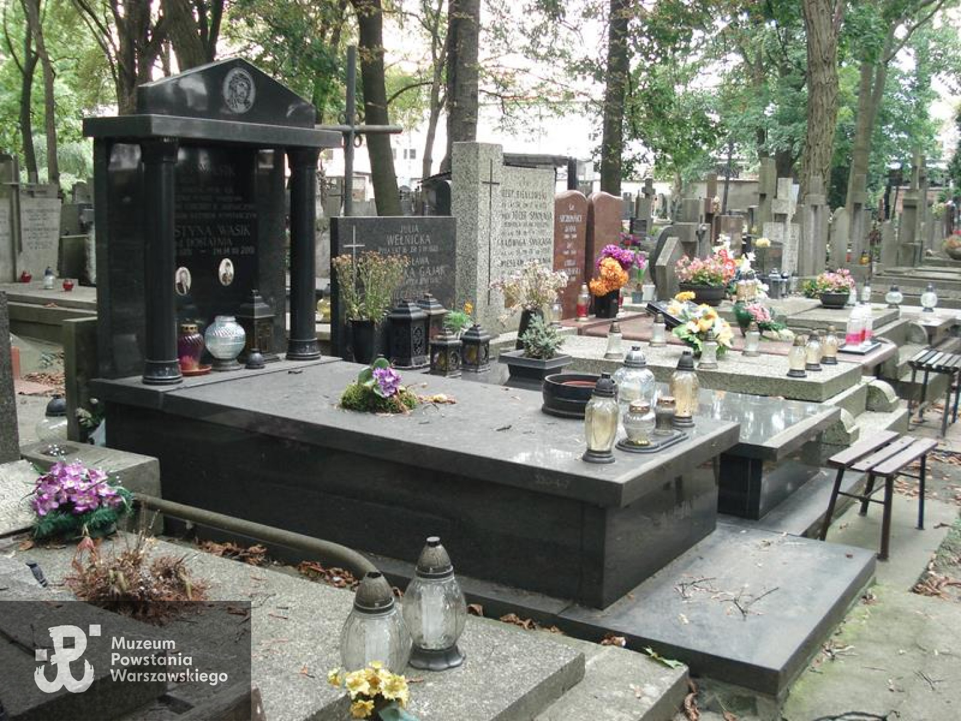 Fot. Warszawskie Zabytkowe Pomniki Nagrobne - <i>cmentarze.um.warszawa.pl</i>