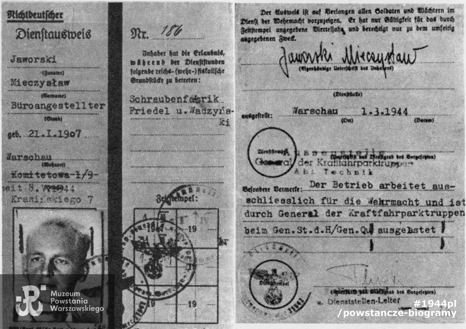 Należąca do Włodzimierza Wnuka fałszywa legitymacja służbowa. Dokument wystawiony na "lewe" nazwisko "Mieczysław Jaworski". Warszawa, 1943. Źródło: „Byłem z Wami” (PAX, wyd. III, uzupełnione, Warszawa, 1985