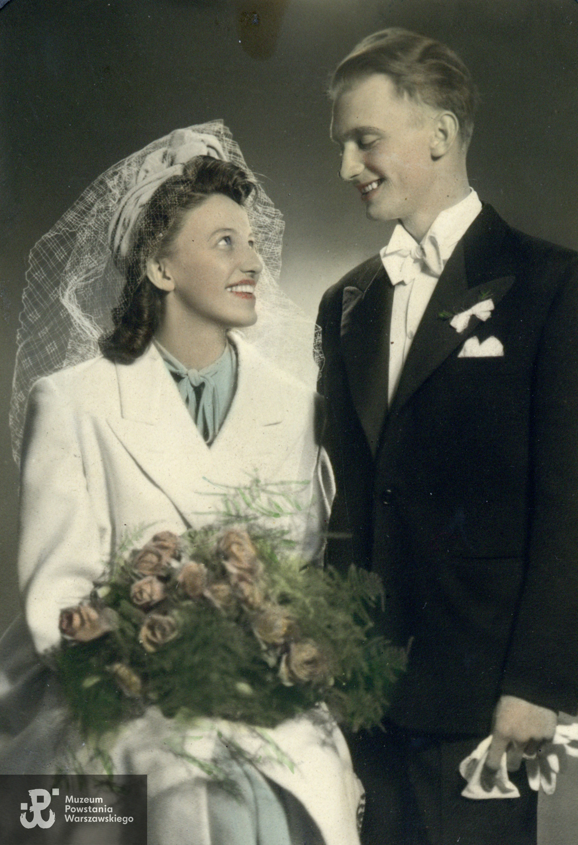 Anna Traczówna i Zdzisław Graczyk - fotografia ślubna.  Fot. ze zbiorów rodzinnych p. Romana Jelonka - spuścizna po Annie Jelonek z domu Tracz, I-voto Graczyk.