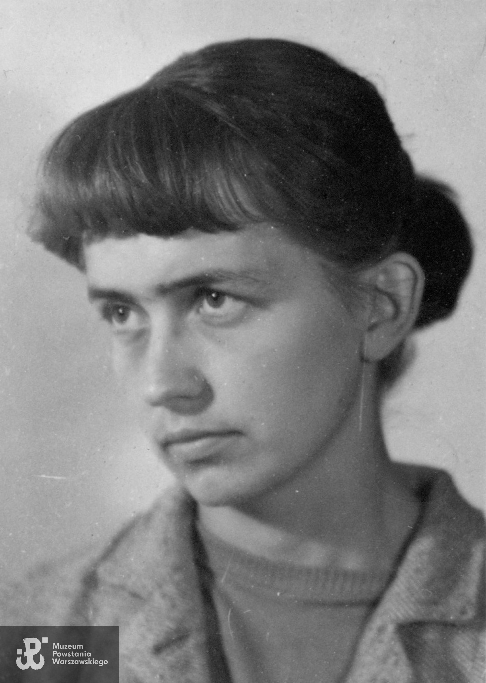 Maria Wiśniewska  „Pucia”, „Malina” (1929-2024). Fot. ze zbiorów Muzeum Powstania Warszawskiego, sygn. P/8998