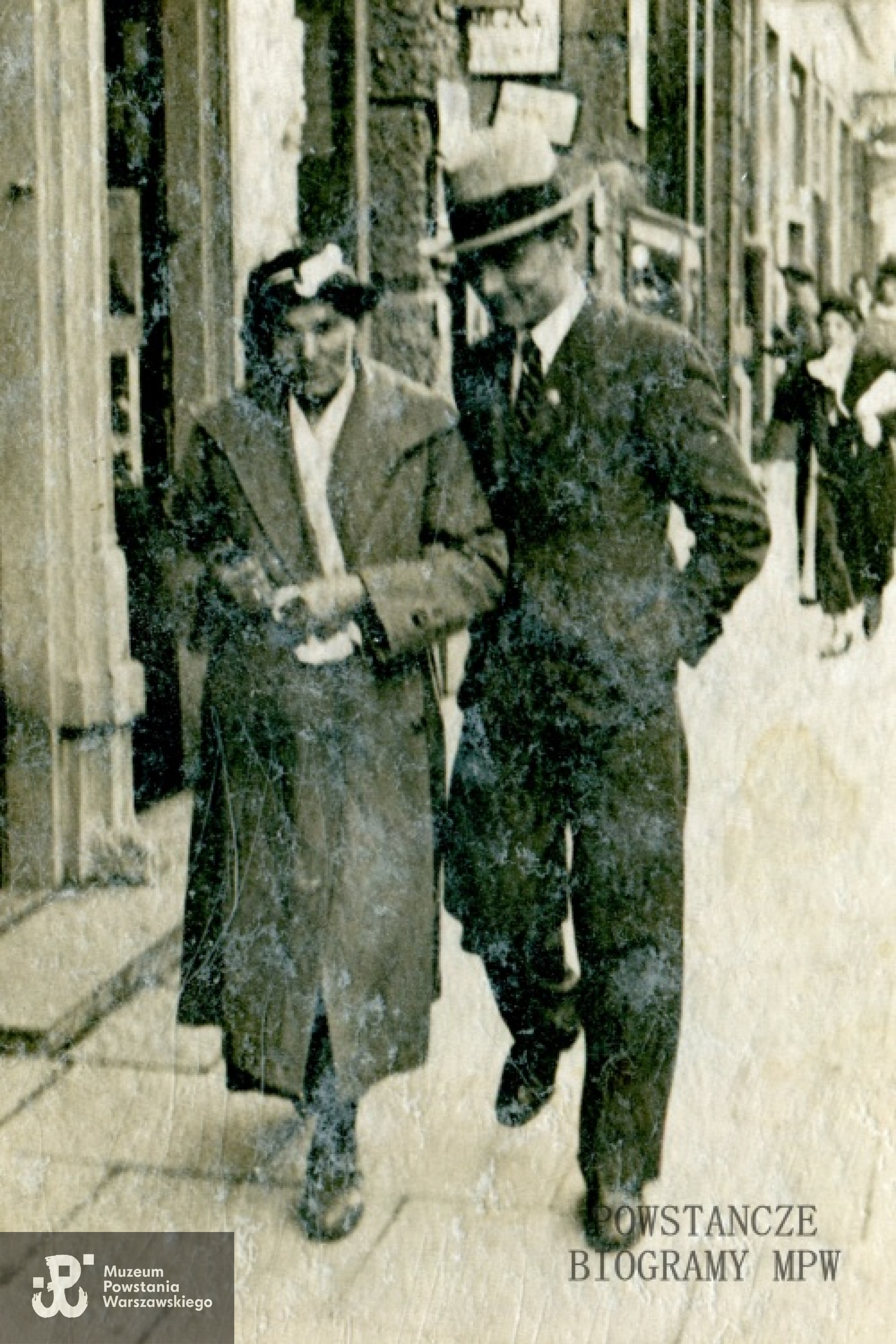 Stefan Rzeźnicki - na zdjęciu z ciocią  Walczak. Fot. archiwum rodzinne