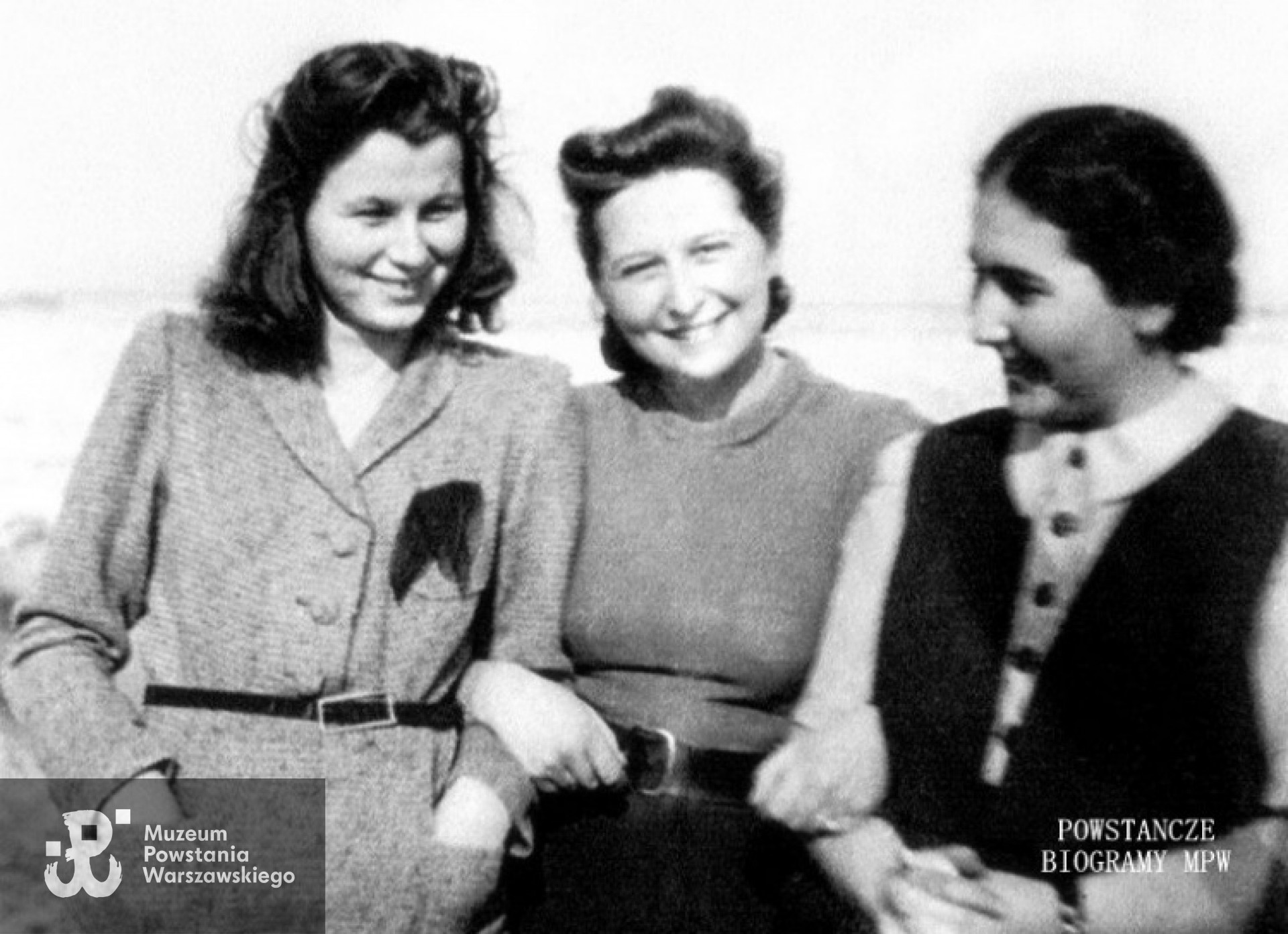 Od lewej: Zofia i Krysia Kielanówny, obok ich przyjaciółka Janina Prot. Fot. archiwum rodzinne