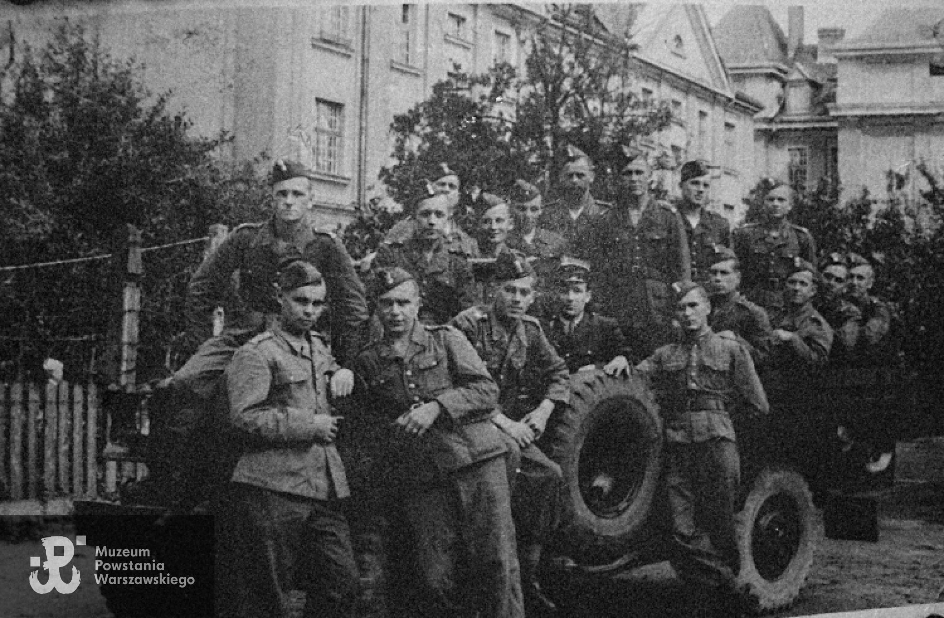 Rok 1948 - Ryszard Zielski siedzi pierwszy z lewej