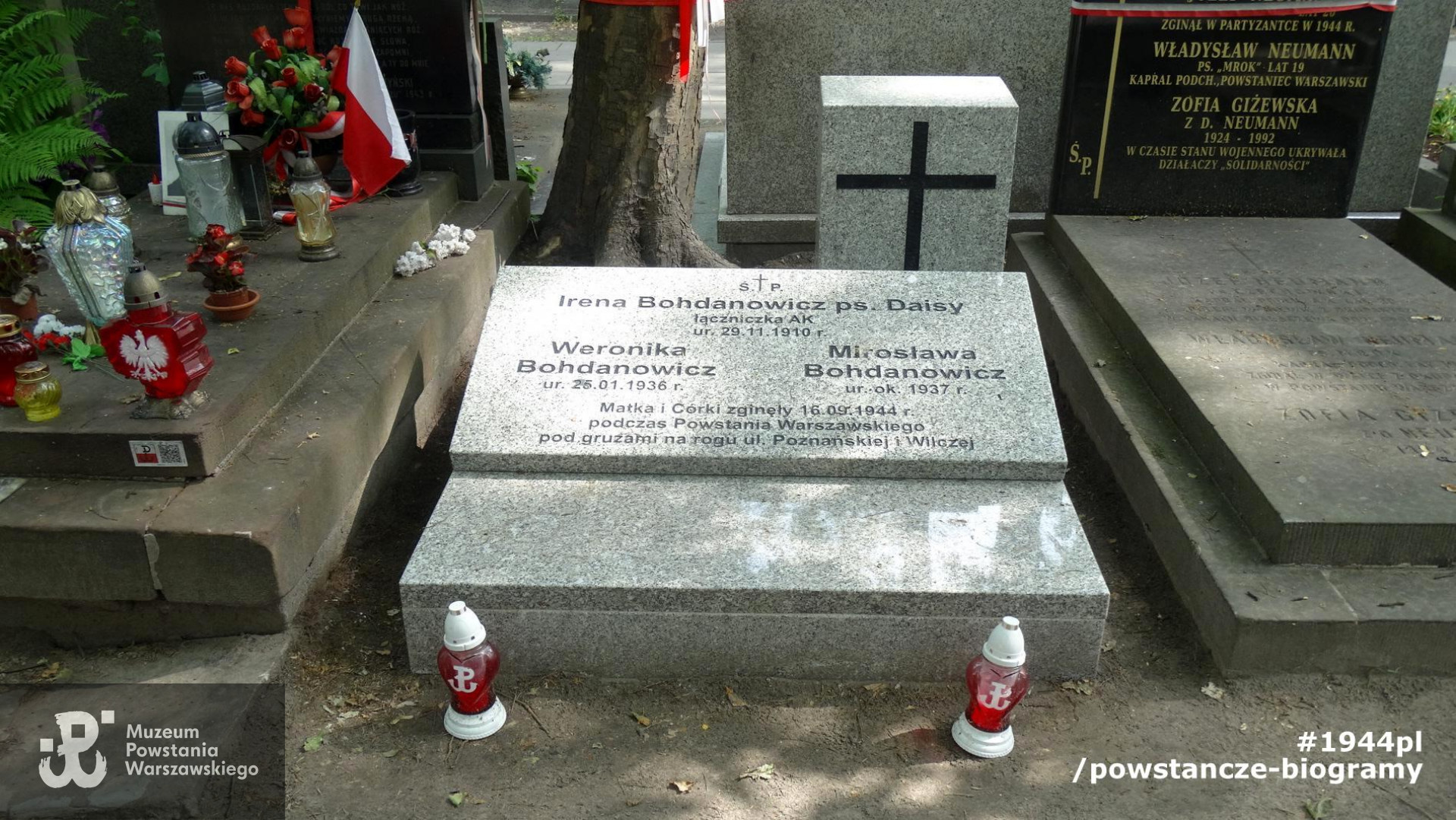 Cmentarz Wojskowy na Powązkach, kwatera A22-2-24, mogiła Ireny Bohdanowicz "Daisy" i jej córek po renowacji - nowy pomnik, postawiony na przełomie  maja i czerwca  2019 r.  Jest on efektem współpracy wolontariuszy, Działów: Historycznego i Archiwum Muzeum Powstania Warszawskiego, specjalistów ds. Opieki nad Cmentarzami Wojennymi oraz Miejscami Pamięci Narodowej pod kierunkiem dr. Piotra Oleńczaka, a także szeregu ludzi "dobrej woli" w tym autora projektu, p. Krzysztofa Pęskiego. Inwestycja (materiał i prace kamieniarskie) zostały sfinansowane przez Urząd Wojewody Mazowieckiego Pana Zdzisława Sipiery. Fot. udostępnił p. Remigiusz Stefani

