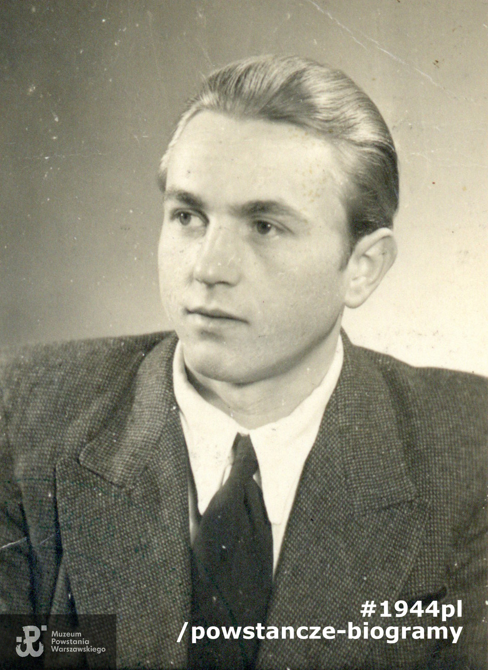 Fotografia wykonana po wyzwoleniu, lata 1945-1946. Zdjęcie pochodzi z dokumentów z tamtego okresu. Ze zbiorów Muzeum Powstania Warszawskiego, sygn. P/7577/12