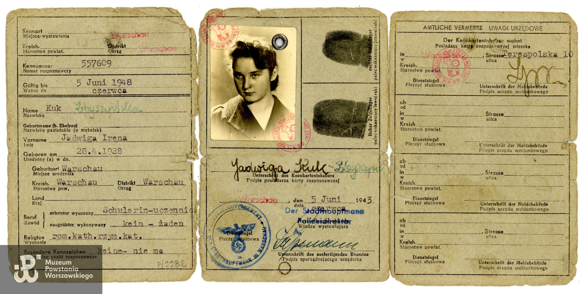 Należąca do Jadwigi Kuk (Zbyszyńskiej-Grzybowskiej) kenkarta z okresu okupacji niemieckiej. Ze zbiorów Muzeum Powstania Warszawskiego, sygn. P/9982