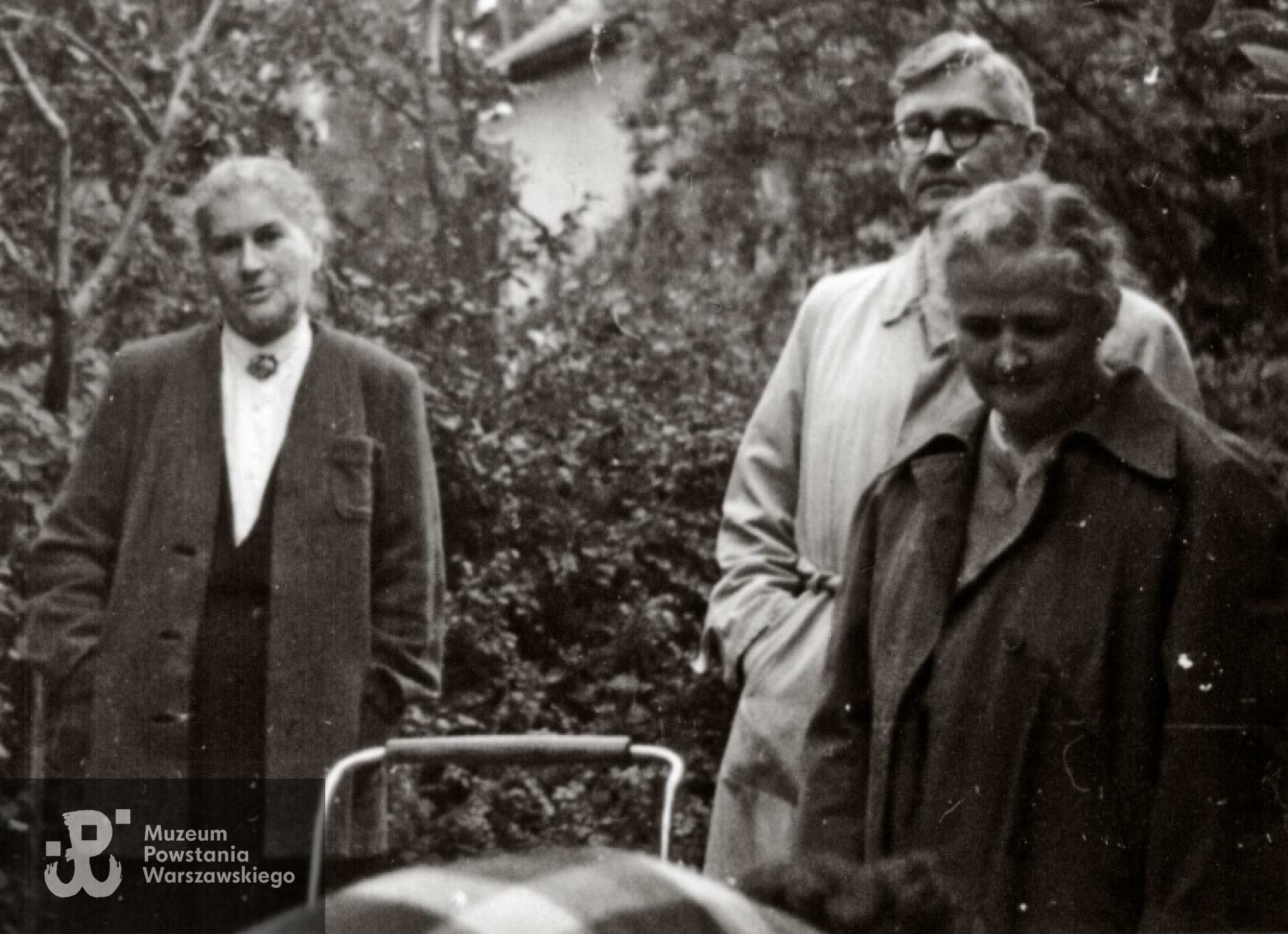 Benedykt Krzywiec z rodziną - Sopot 1954