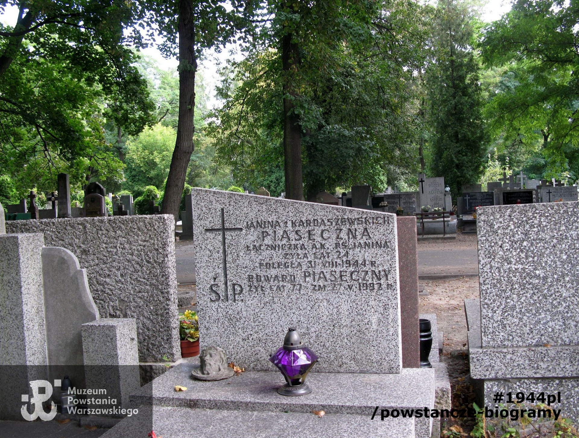 Cmentarz Bródnowski w Warszawie. Zdjęcie autorstwa p. Ewy Rokickiej - Ślusarskiej nadesłał p. Jan Wawszczyk.  