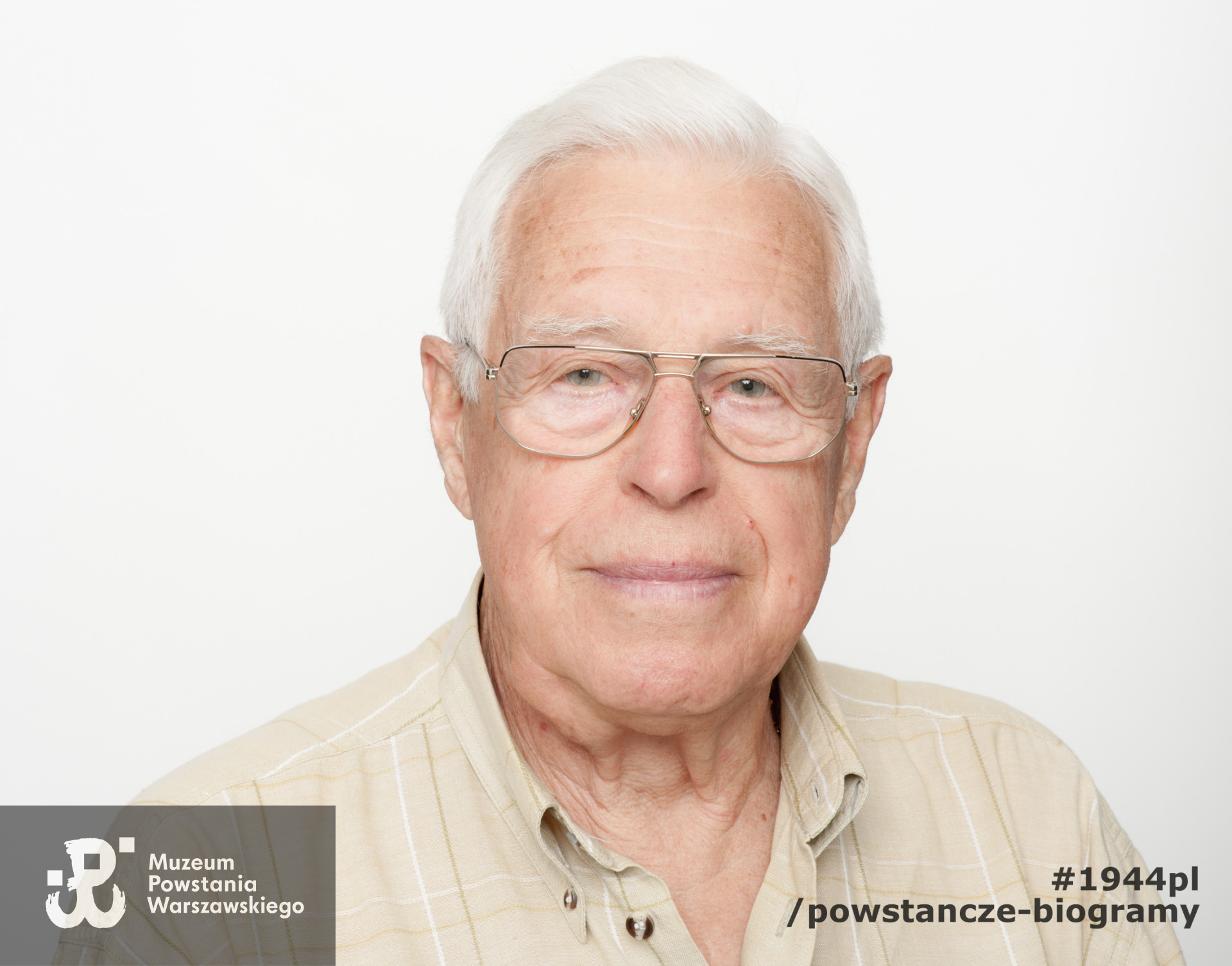 Zdjęcie z serii portretów Powstańców Warszawskich wykonanych w ramach projektu "1944/70/2014" realizowanego przez grupę WWPHOTO dla uczczenia 70. rocznicy wybuchu Powstania Warszawskiego. Muzeum Powstania Warszawskiego, 22.07-04.08 2013.