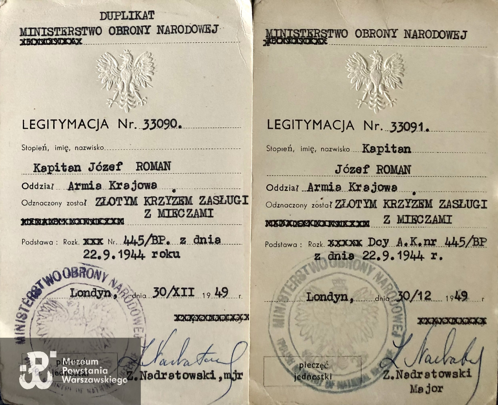 Legitymacje odznaczeniowe - Złoty Krzyż Zasługi z Mieczami. Skan udostępniła p. Ewa Roman-Kobylińska