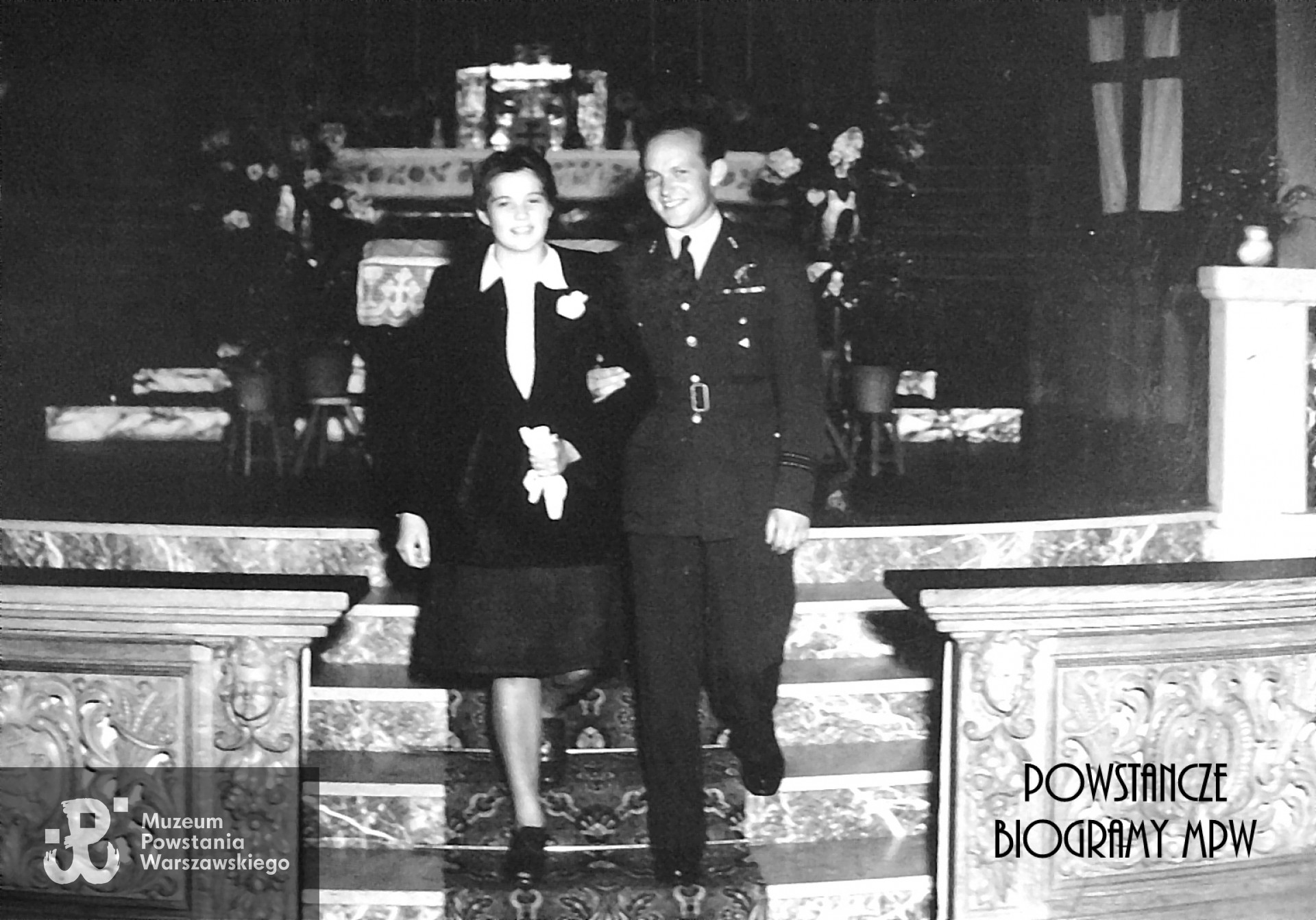 Hanna Frelek, po mężu Szymankiewicz na zdjęciu pomiędzy rokiem 1945 a 1947 -  z mężem Jerzym Szymankiewiczem pilotem 308 dywizjonu myśliwskiego. Ahlhorn Niemcy. Fot. udostępnił Leszek Gutkowski