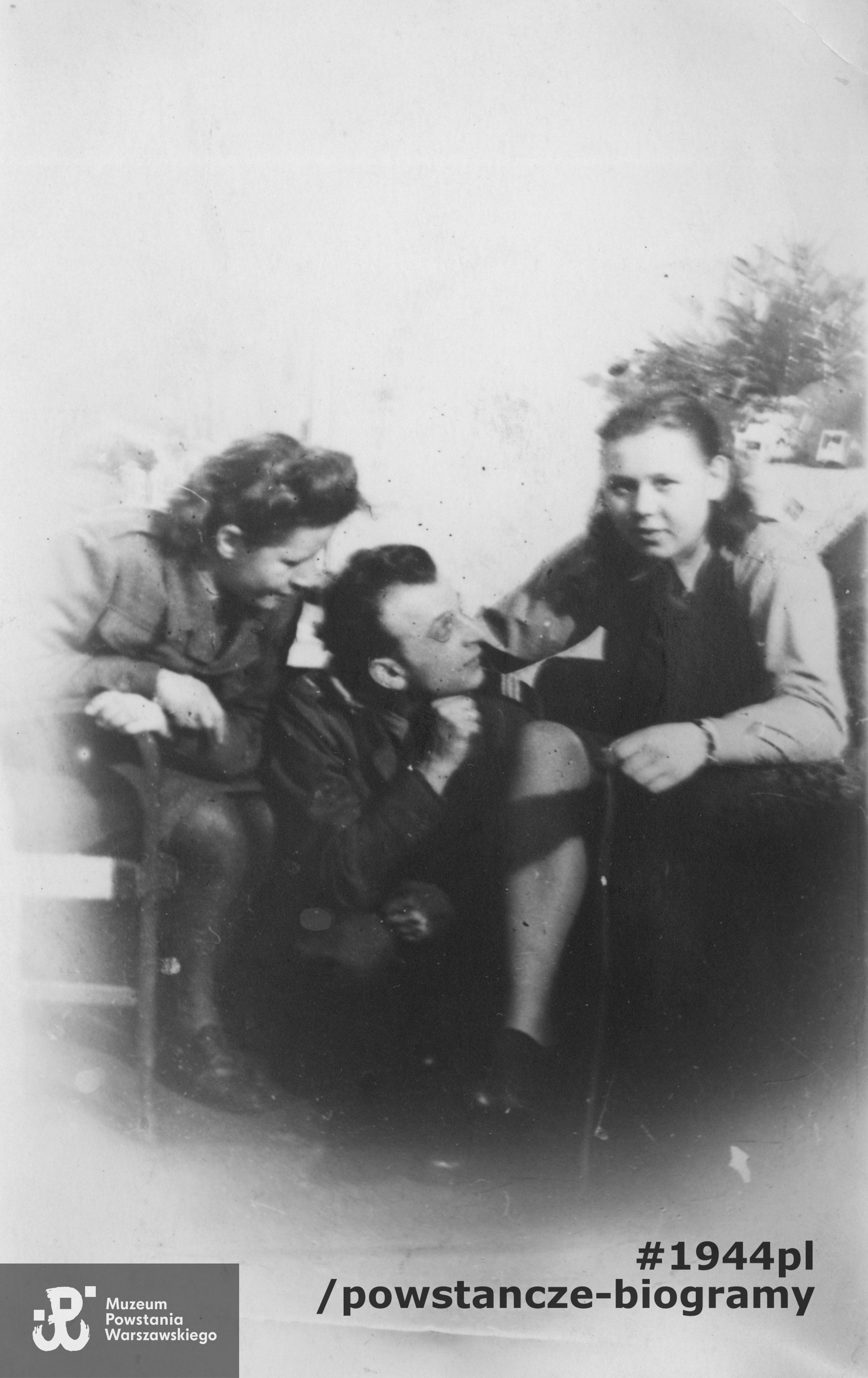 Fotografia z archiwum rodzinnego syna, udostępnili p. Marek i p. Marcin Adamczukowie