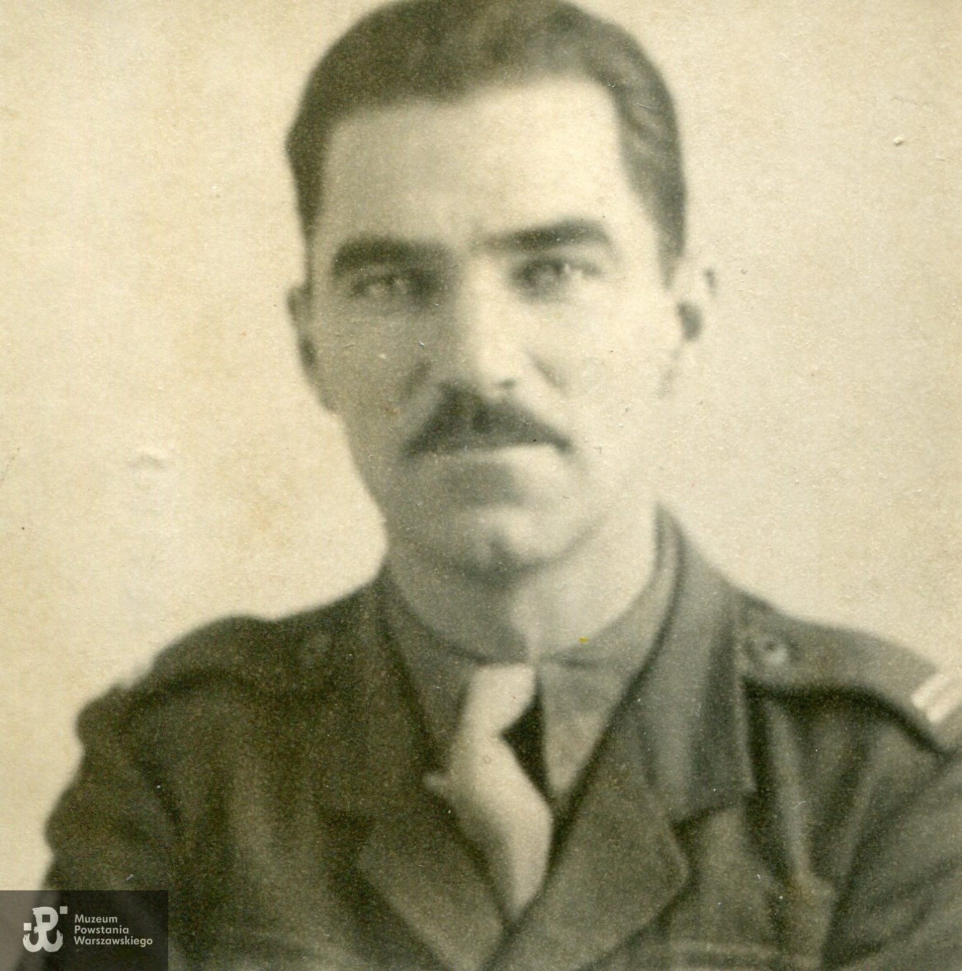 pchor. Stanisław Jerzy Rozmysłowicz "Grom" (1910-1959). Zdjęcie wykonane we Włoszech, w mundurze PSZ. Ze zbiorów rodzinnych udostępnił p. Mirosław Wojciech Kozłowski
