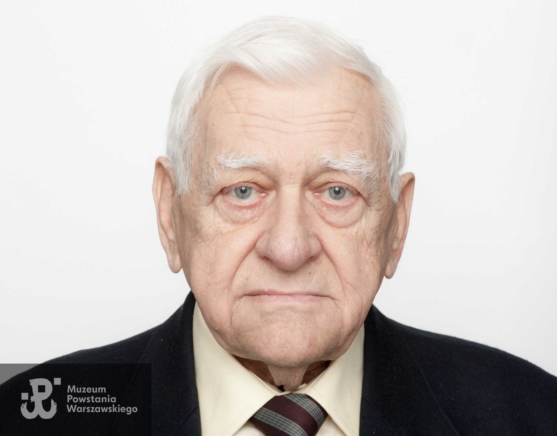 strz. Tadeusz Wodzyński (1931-2014). Zdjęcie z serii portretów Powstańców Warszawskich wykonanych w ramach projektu "1944/70/2014" realizowanego przez grupę WWPHOTO dla uczczenia 70. rocznicy wybuchu Powstania Warszawskiego. Muzeum Powstania Warszawskiego, 22.07-04.08 2013.