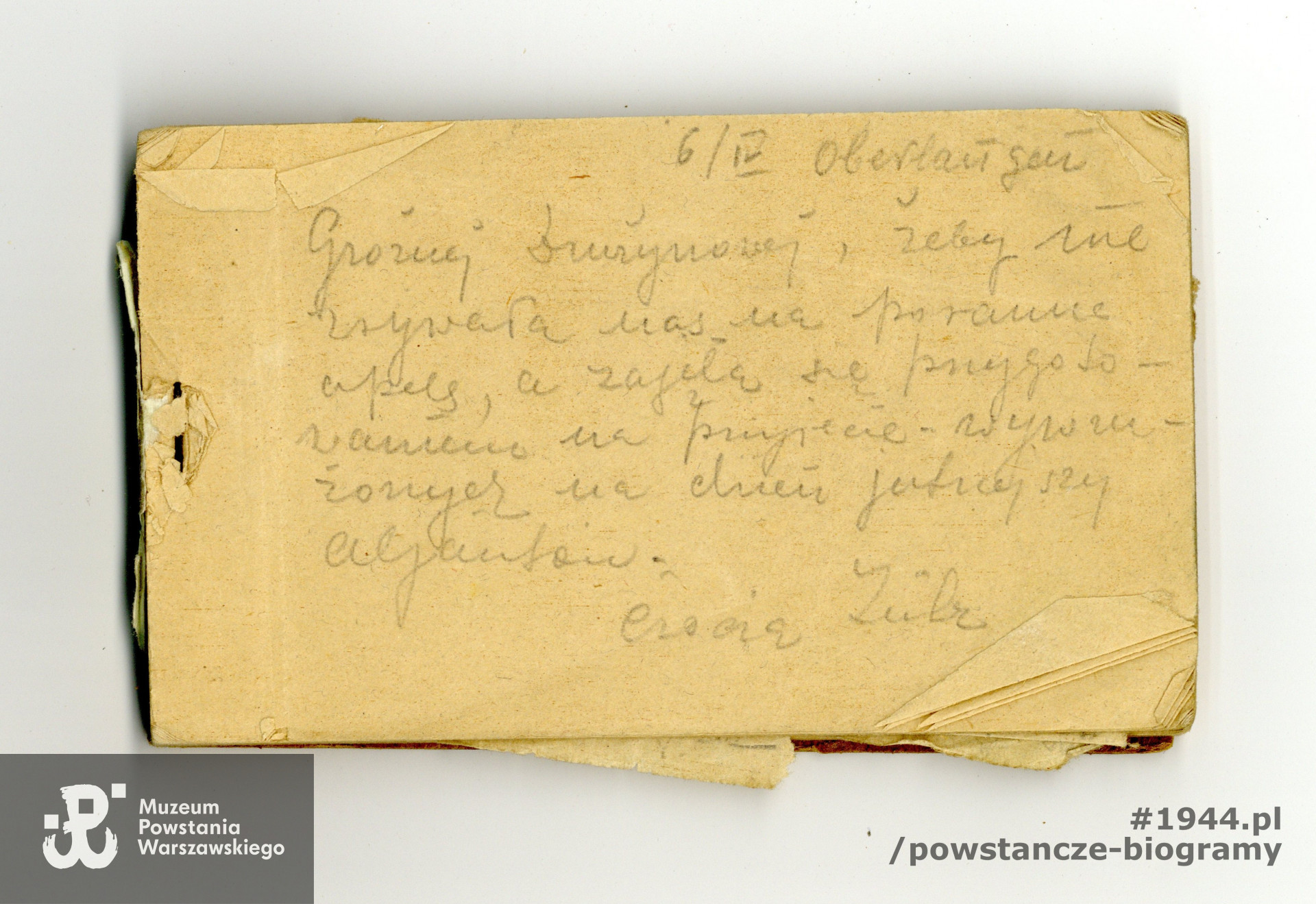 Należący do Krystyny pamiętnik z wpisami koleżanek-jeńców z obozu Oberlangen. Ze zbiorów Muzeum Powstania Warszawskiego, sygn. P/7610