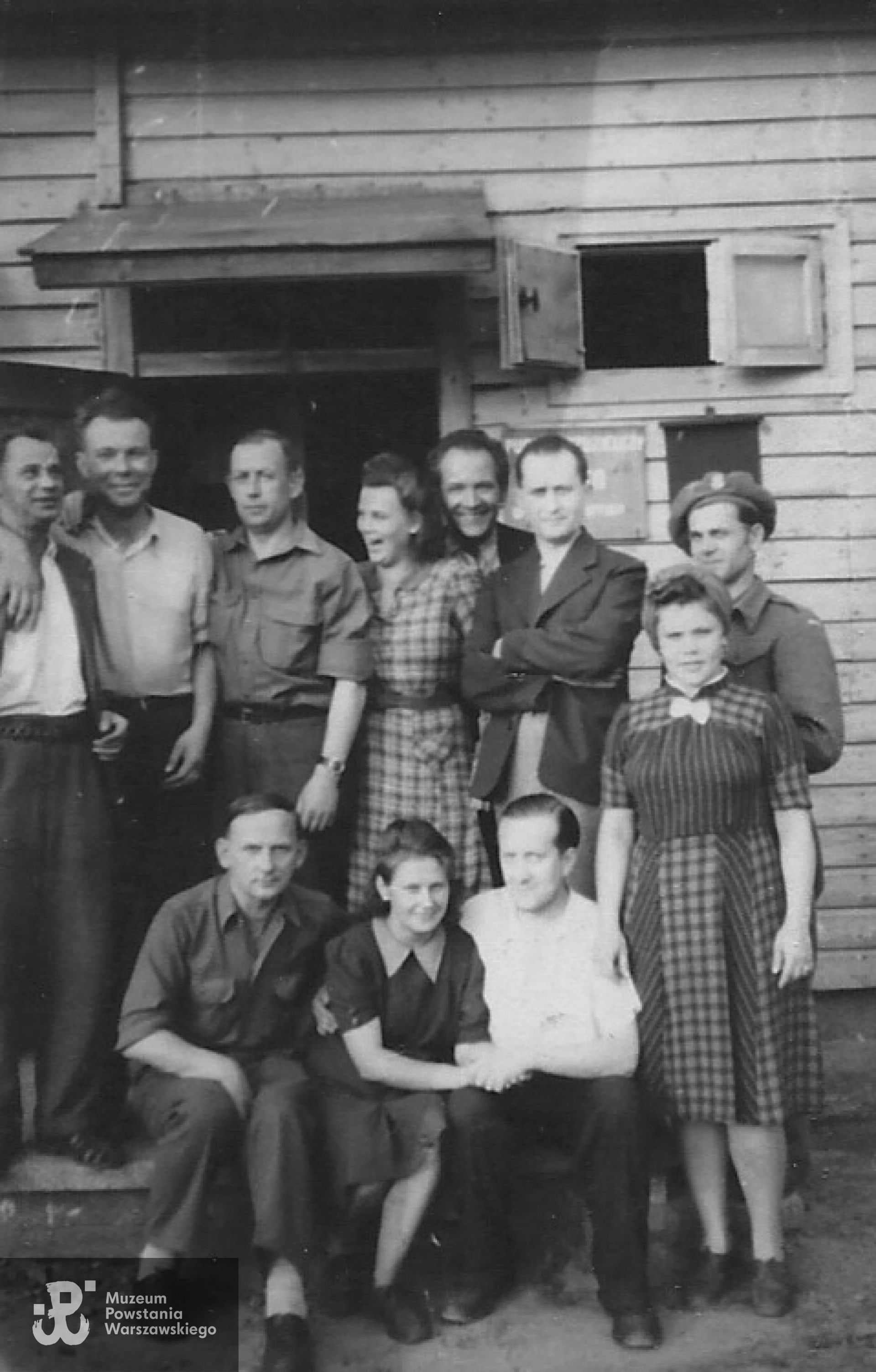 Stalag XI B Fallingbostel - Zygmunt Jannasz stoi trzeci z lewej