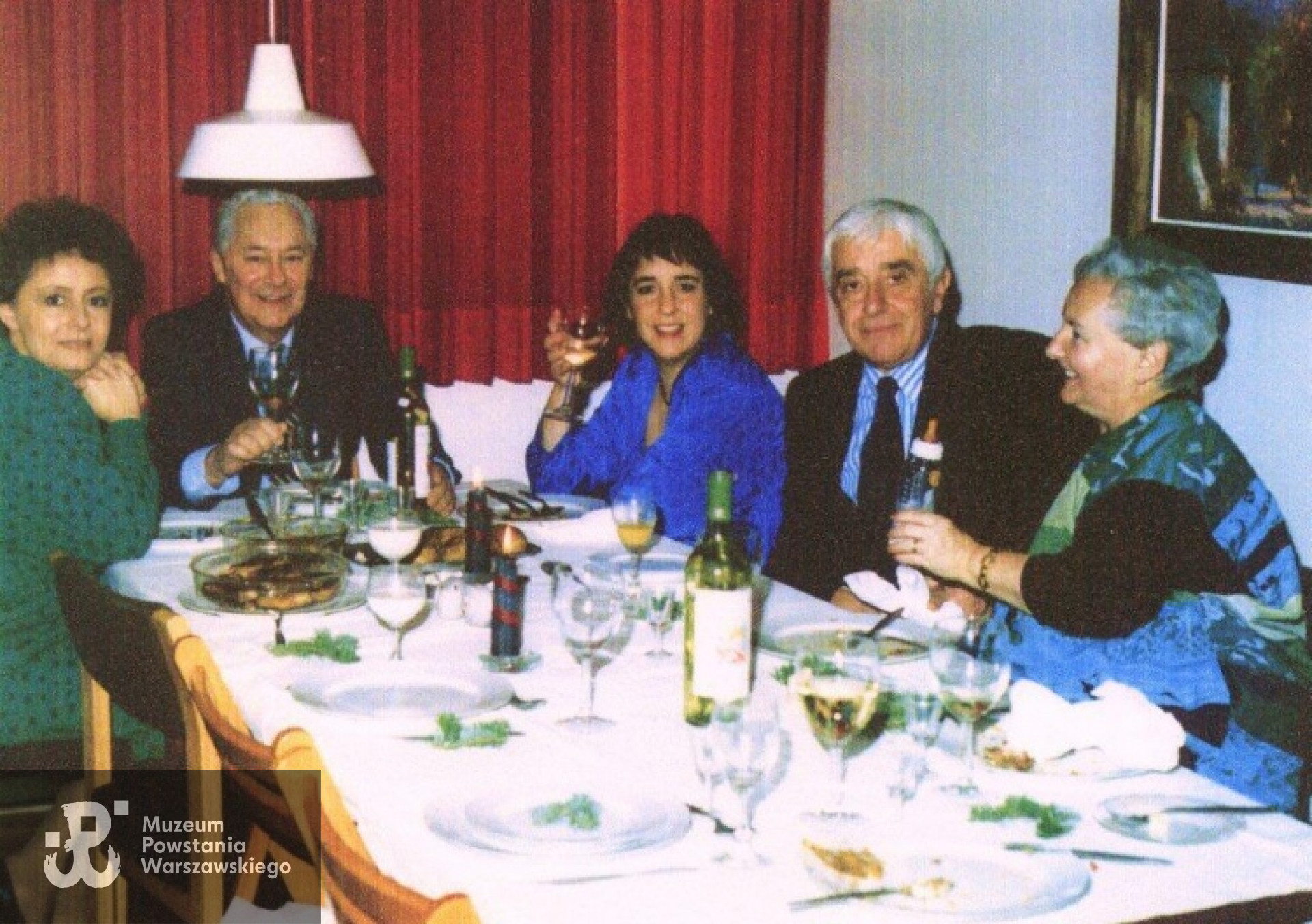 Wigilia. Od lewej: Dorota Szymańska, Maciej Szymański, Anna Szymańska, Wiktor Natanson i Hanna Kamler Szymańska - Beaconsfield, Quebec  1990