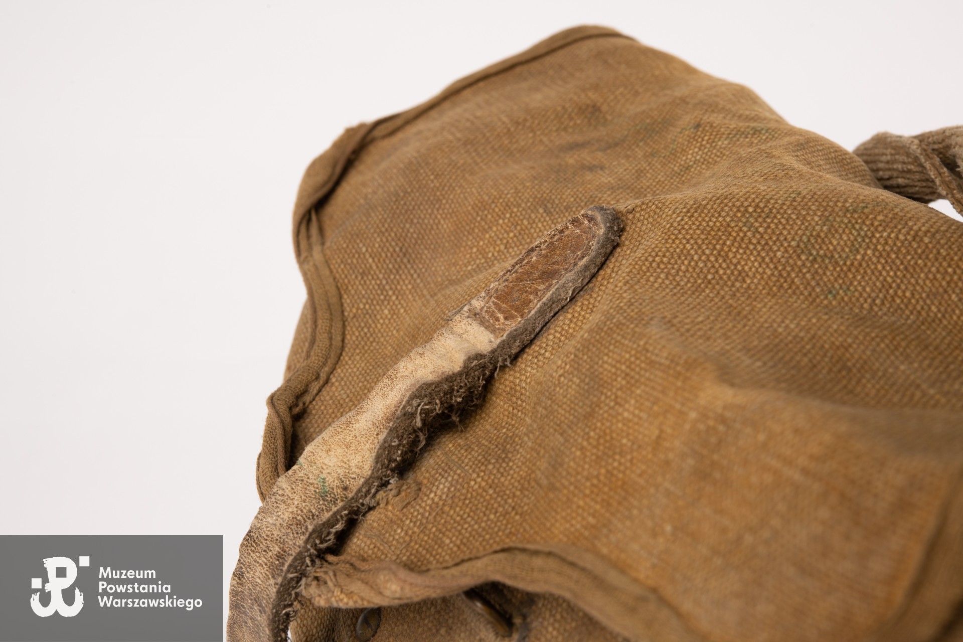 Powstańczy chlebak Zdzisława Dziewońskiego ps. Jastrząb.  Zbiory rodzinne Katarzyny i Adama  Dziewońskich. Fot. Katarzyna Stefanowska, MPW