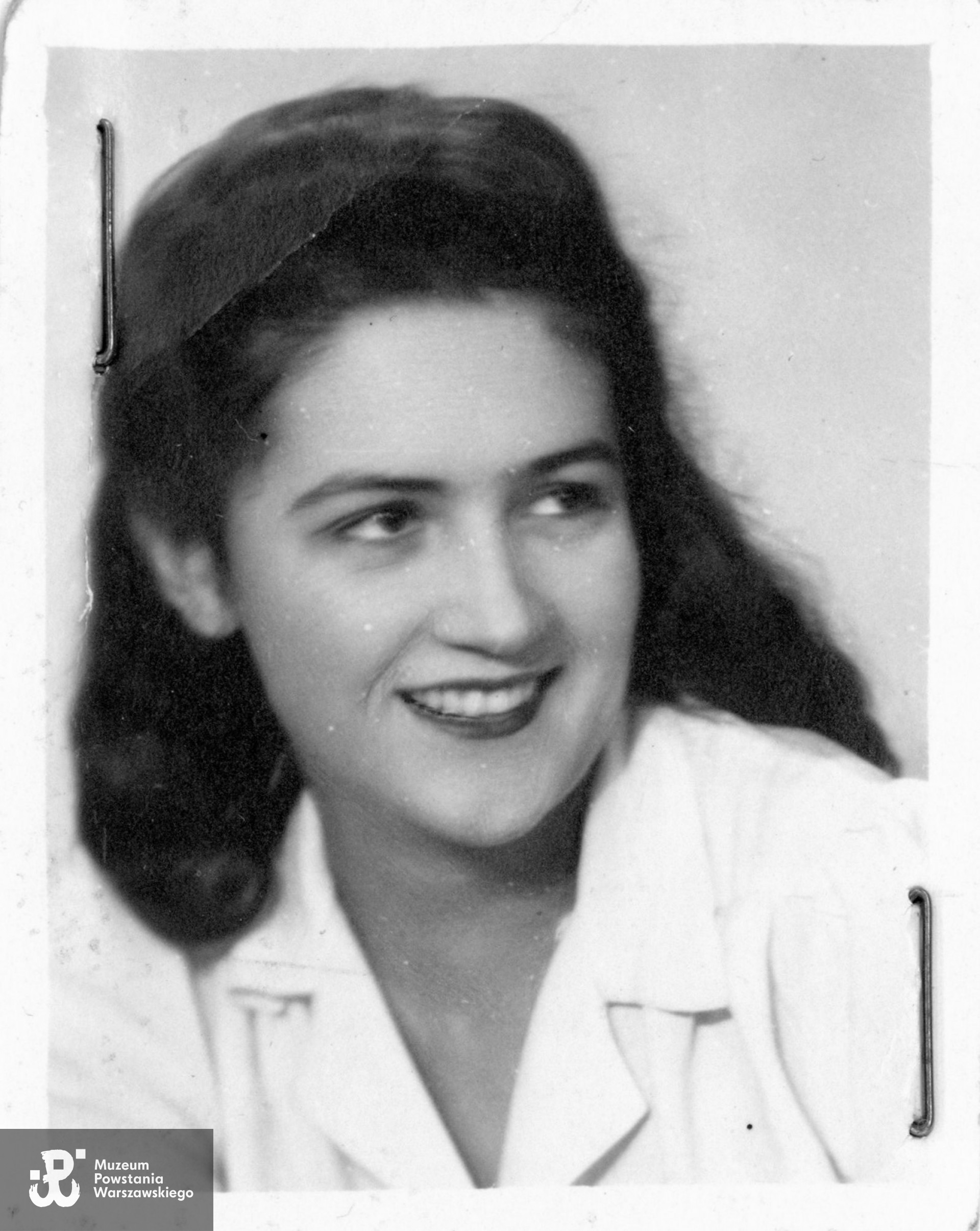 Ze zbiorów Pani Teresy Neuman, do wykonania kopii udostępnił p. Wojciech Fudala, wnuk Teresy Wandy Neuman z d. Rose. Skany wykonano w Muzeum Powstania Warszawskiego,  w maju 2023 r.