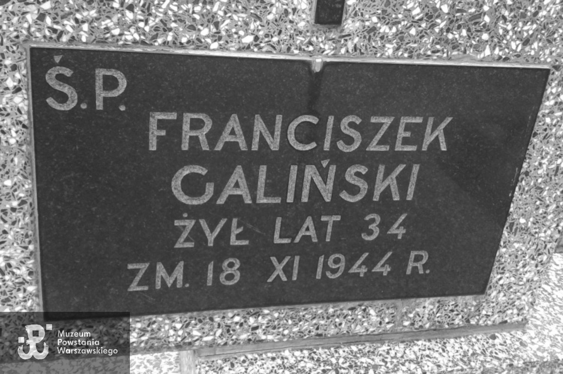 Tablica na cmentarzu parafialnym w Żyrardowie. Fot. Mariusz Skroński.