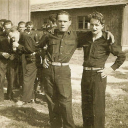 Wojciech Głodkiewicz w Stalagu XI A Altengrabow, kwiecień 1945 r.