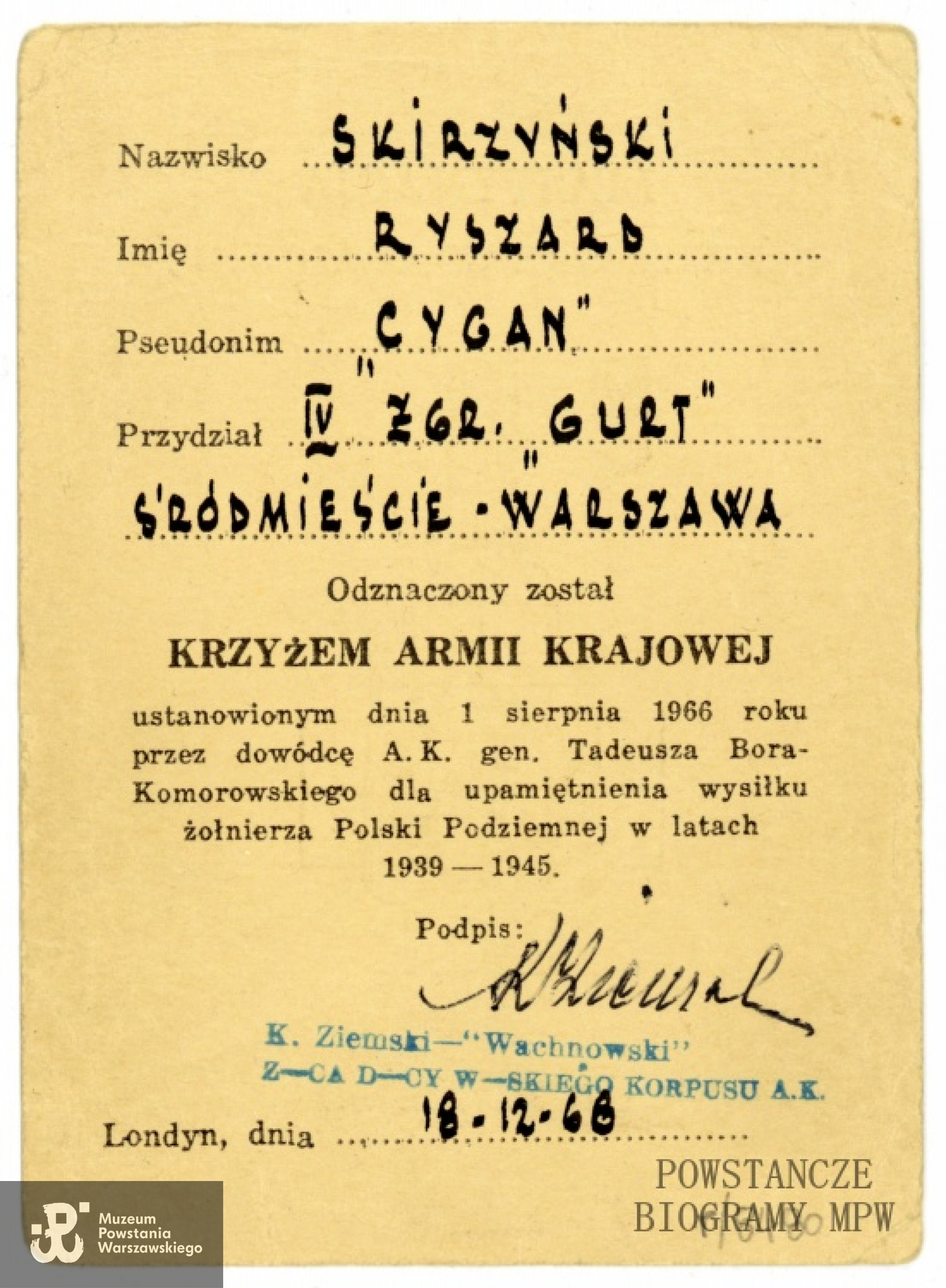 Ze zbiorów Muzeum Powstania Warszawskiego, sygn. P/8480, dar Anieli Skirzyńskiej - Paluszkiewicz.