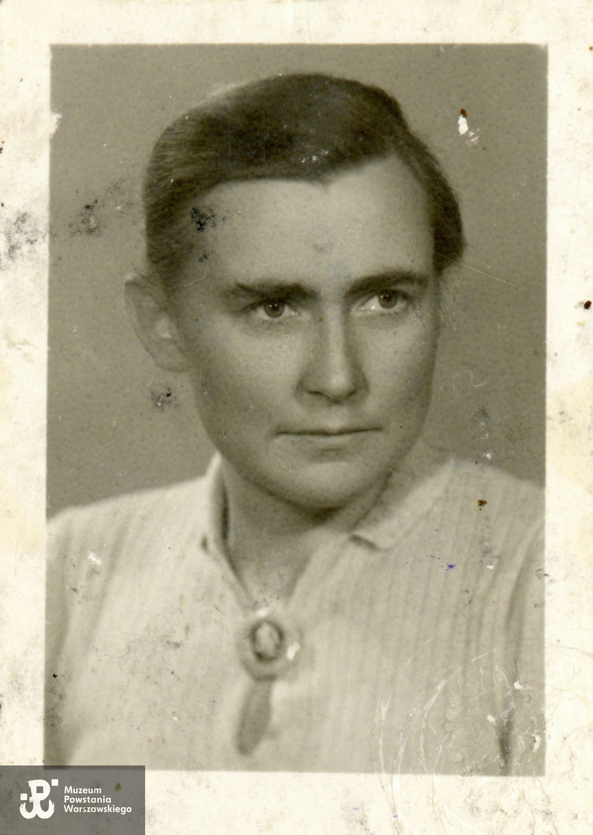 Alicja Winiarska, po mężu Grabowska „Malutka” (1924-2020). Powojenna fotografia dołączona do Ankiety Uczestnika PW - zbiory MPW