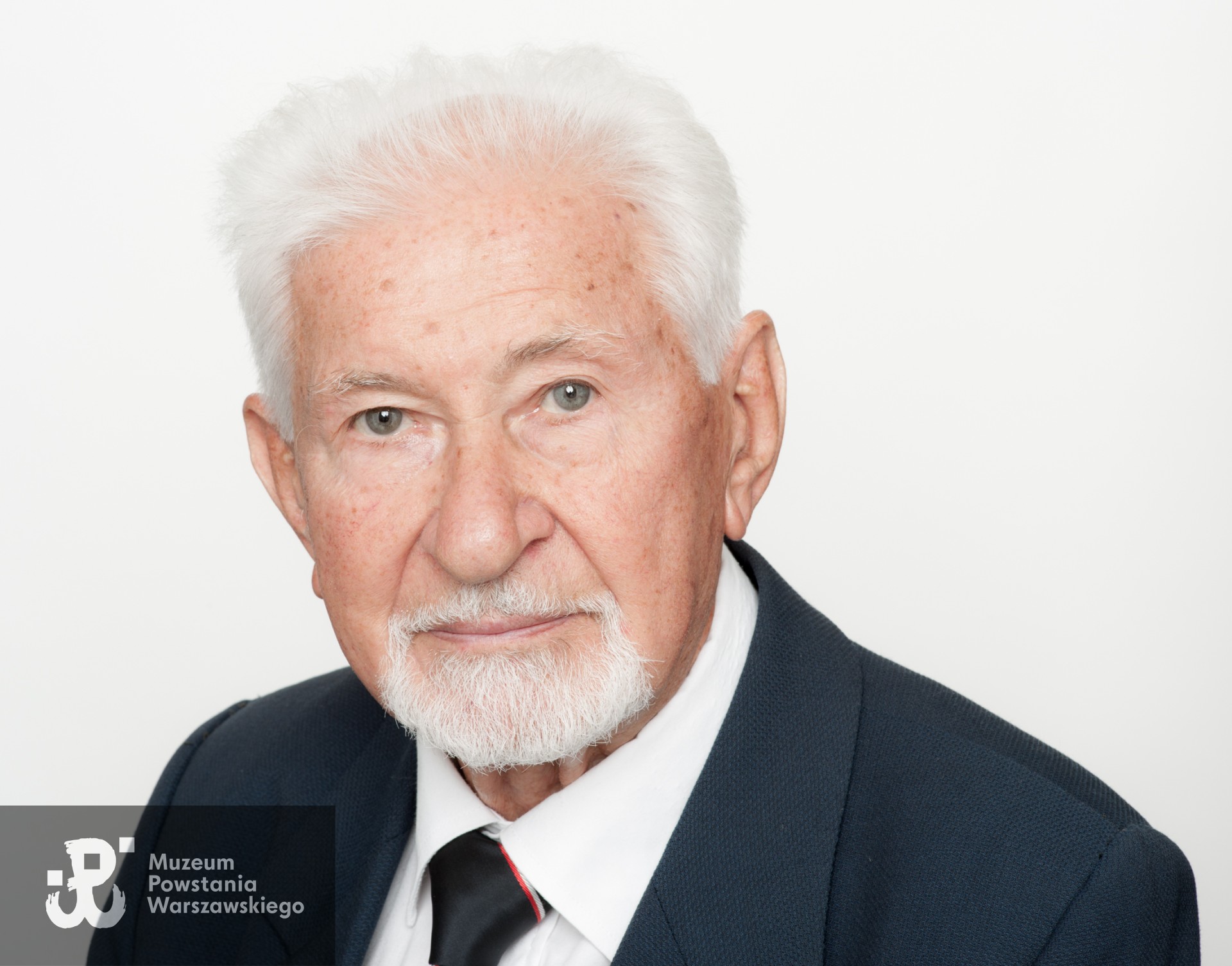 Zdjęcie z serii portretów Powstańców Warszawskich w ramach projektu "1944/70/2014" realizowanego przez grupę WWPHOTO dla uczczenia 70 rocznicy wybuchu Powstania Warszawskiego. Muzeum Powstania Warszawskiego, 22.07-04.08 2013.