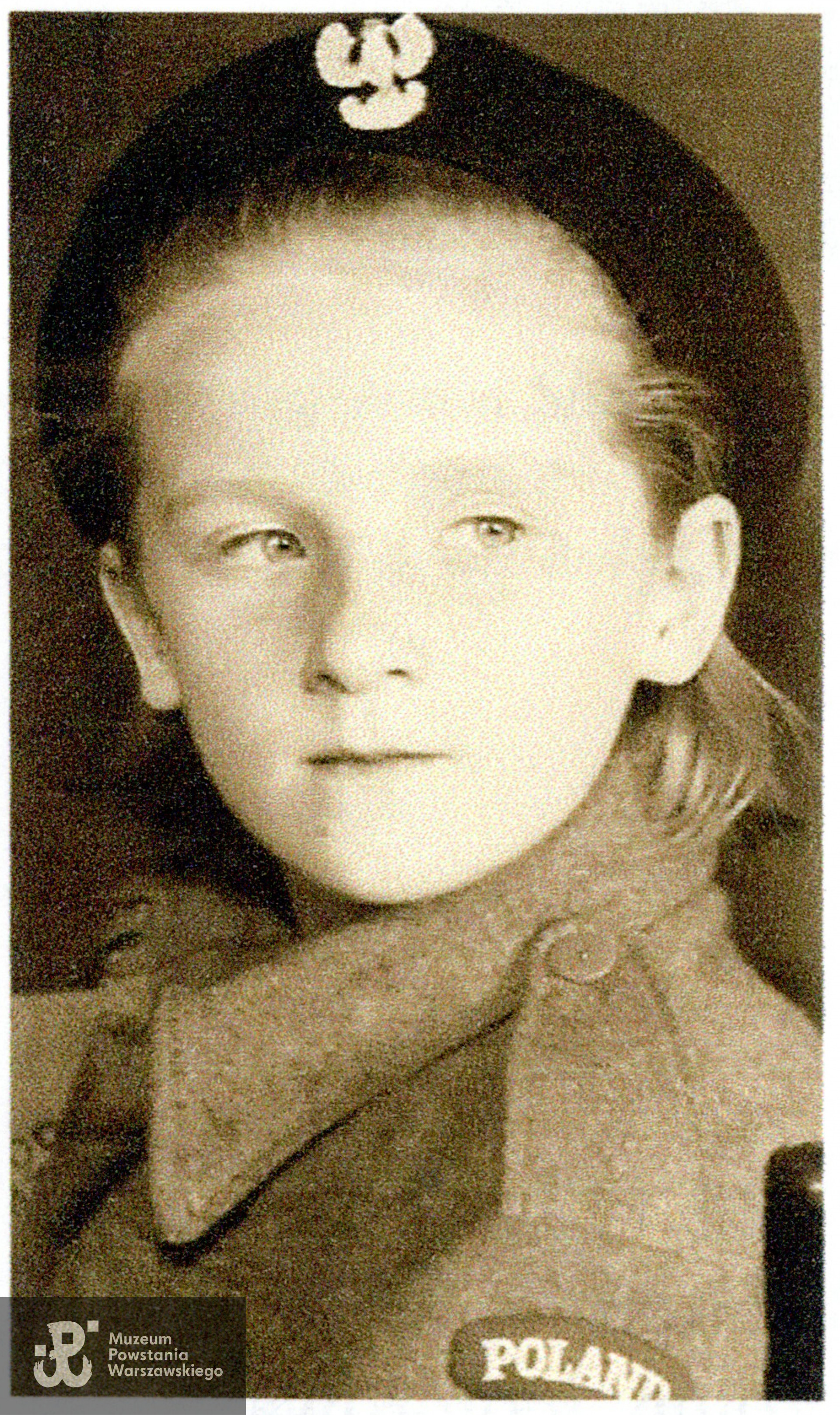 Fot. ze zbiorów prywatnych p. Barbary Muszyńskiej ps. Baśka. Źródło: Barbara Muszyńska - Jochelson, Wspomnienia z okresu okupacji i Powstania Warszawskiego pt. "Miałam 8 lat", zbiory Muzeum Powstania Warszawskiego sygn. P/9284/19