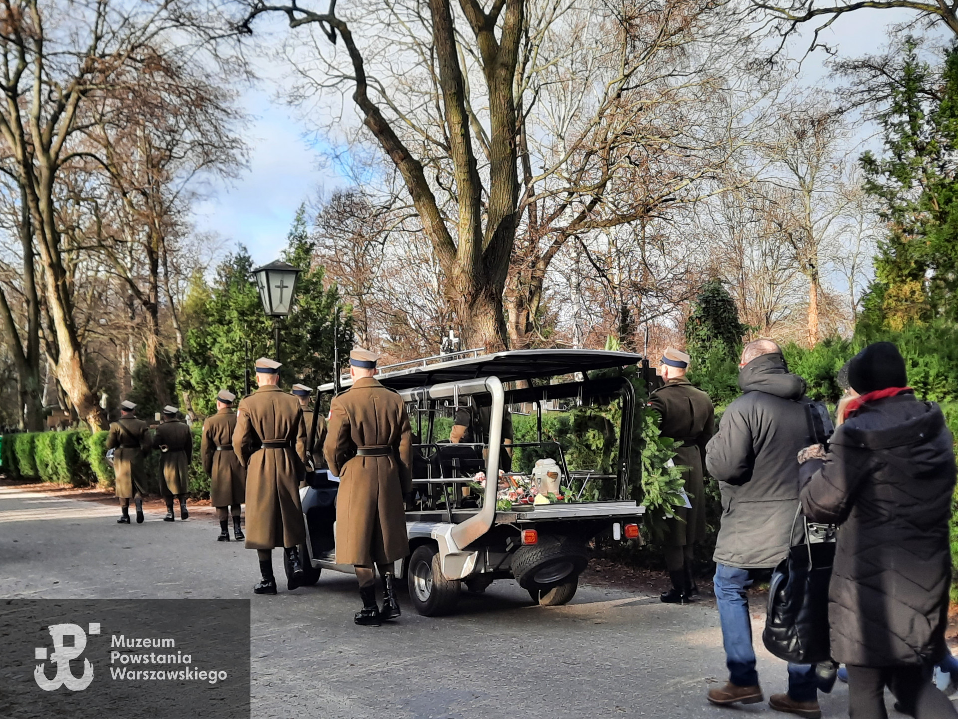 Pogrzeb Pana Lecha Sedlaczka ps. Hak na Cmentarzu Bródnowskim w Warszawie, 27.12.2023. Fot. Muzeum Powstania Warszawskiego