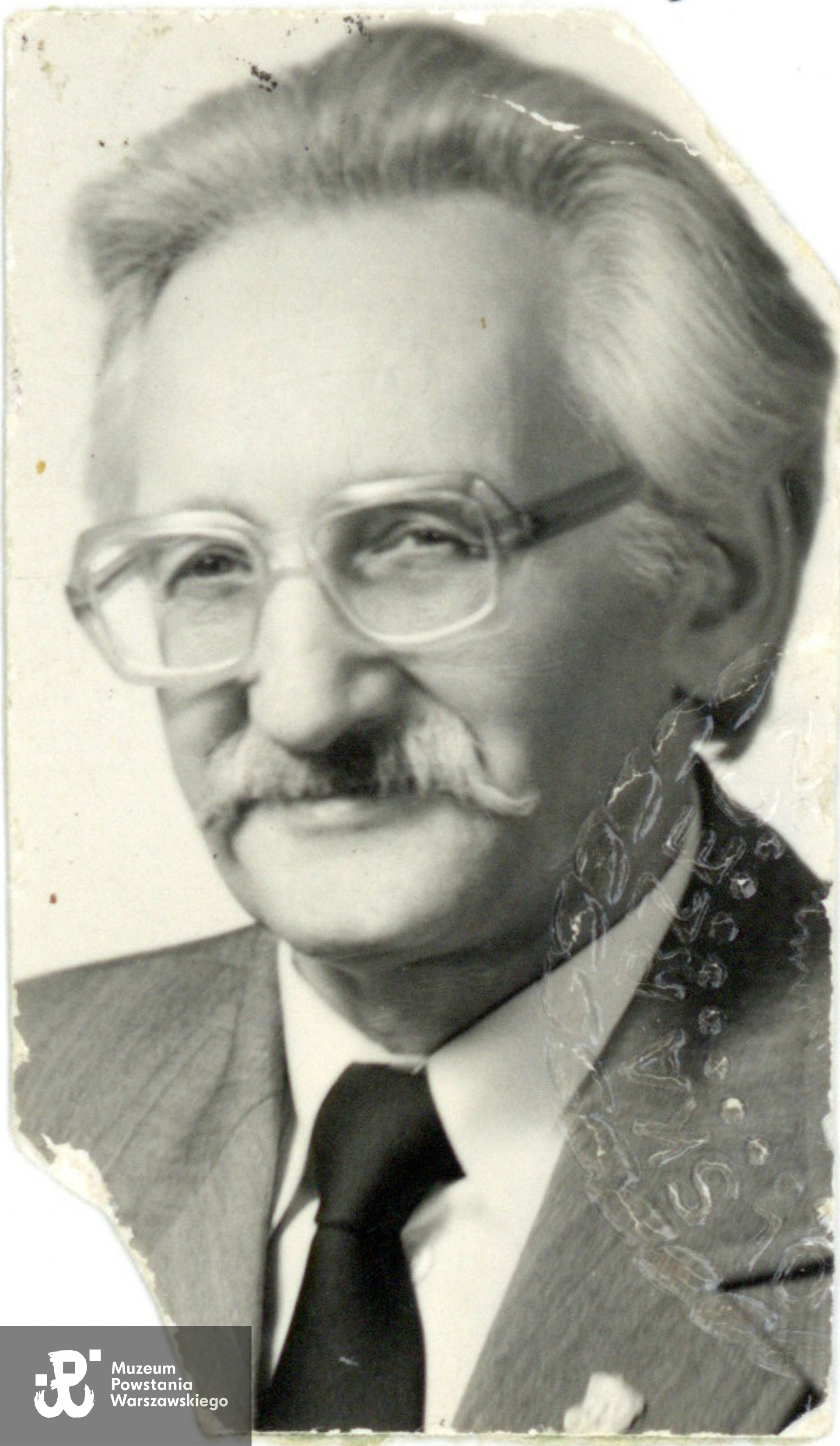 Fotografia powojenna, ze zbiorów rodzinnych pp. Małkowskich, udostępniła córka. Skan wykonano w Muzeum Powstania Warszawskiego, 10/2023.