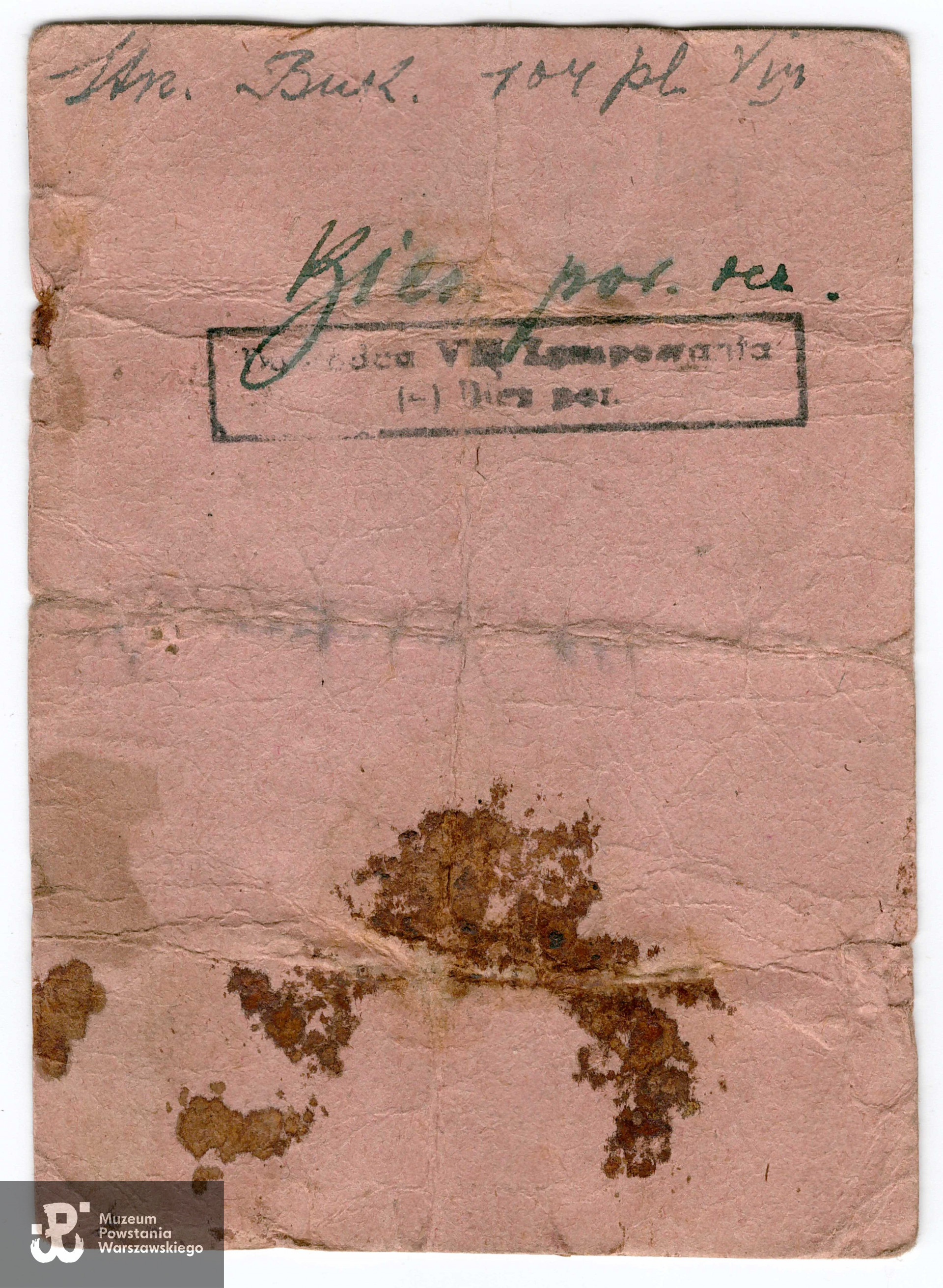 Należąca do Stanisława Bernadziuka legitymacja Armii Krajowej. Ze zbiorów Muzeum Powstania Warszawskiego, sygn. P/9177, dar p. Mirosława Wieczerzaka