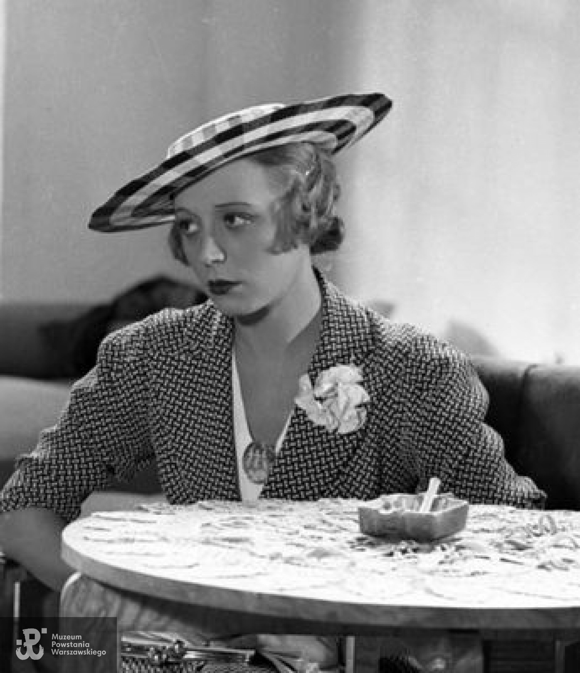 Zofia Tatarkiewicz-Woskowska. Ze zbiorów Filmoteki Narodowej – Instytutu Audiowizualnego   (fina.gov.pl)