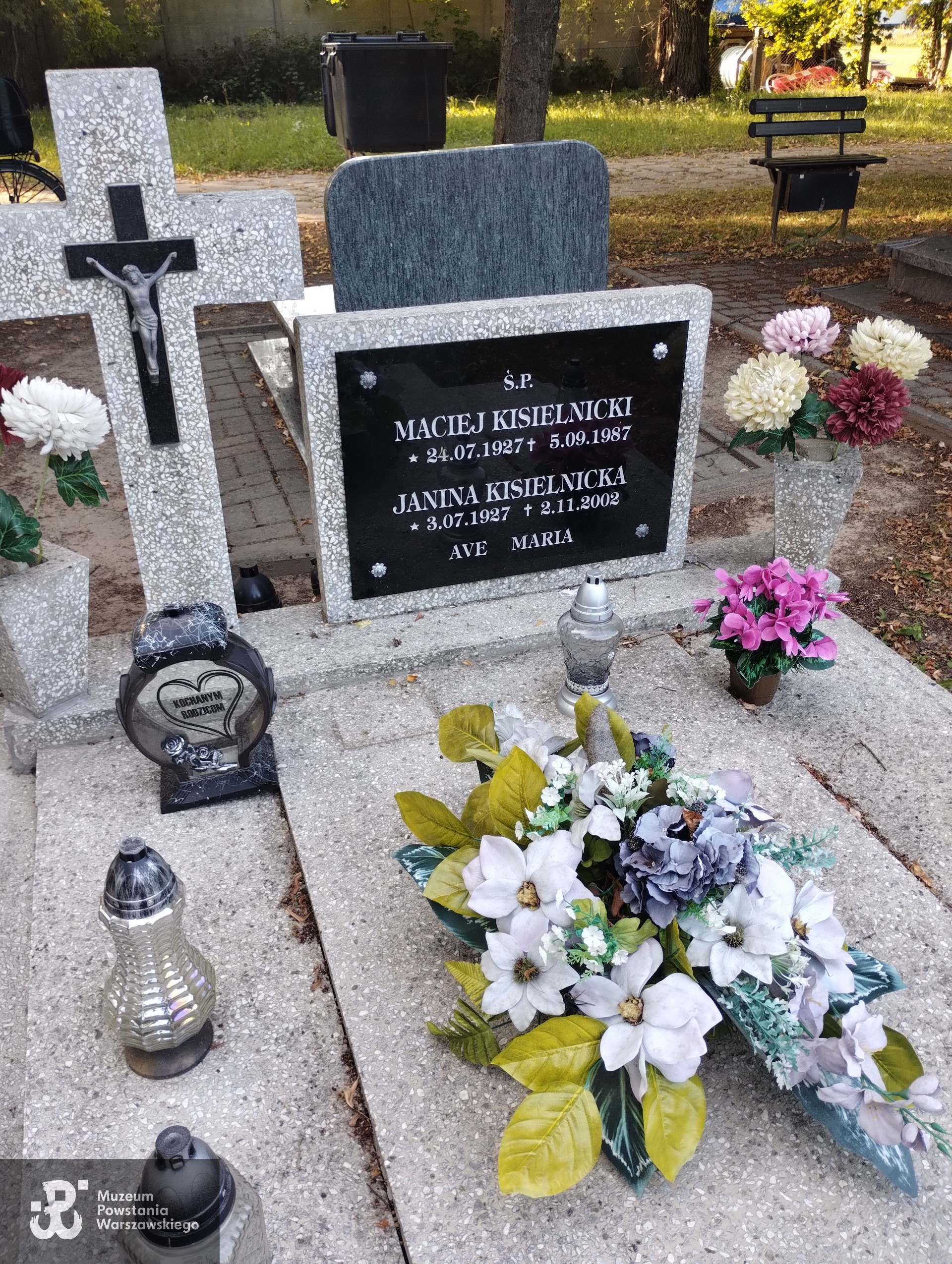 Cmentarz Komunalny w Wałczu - miejsce pochowania  strz. Macieja Ekspedyta Kisielnickiego. Fot. udostępnił p. Krzysztof Kisielnicki