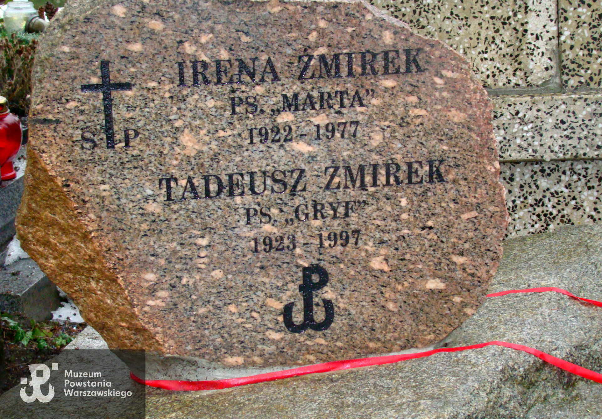 Zdjęcie mogiły udostępniła p. Beata Trzcińska