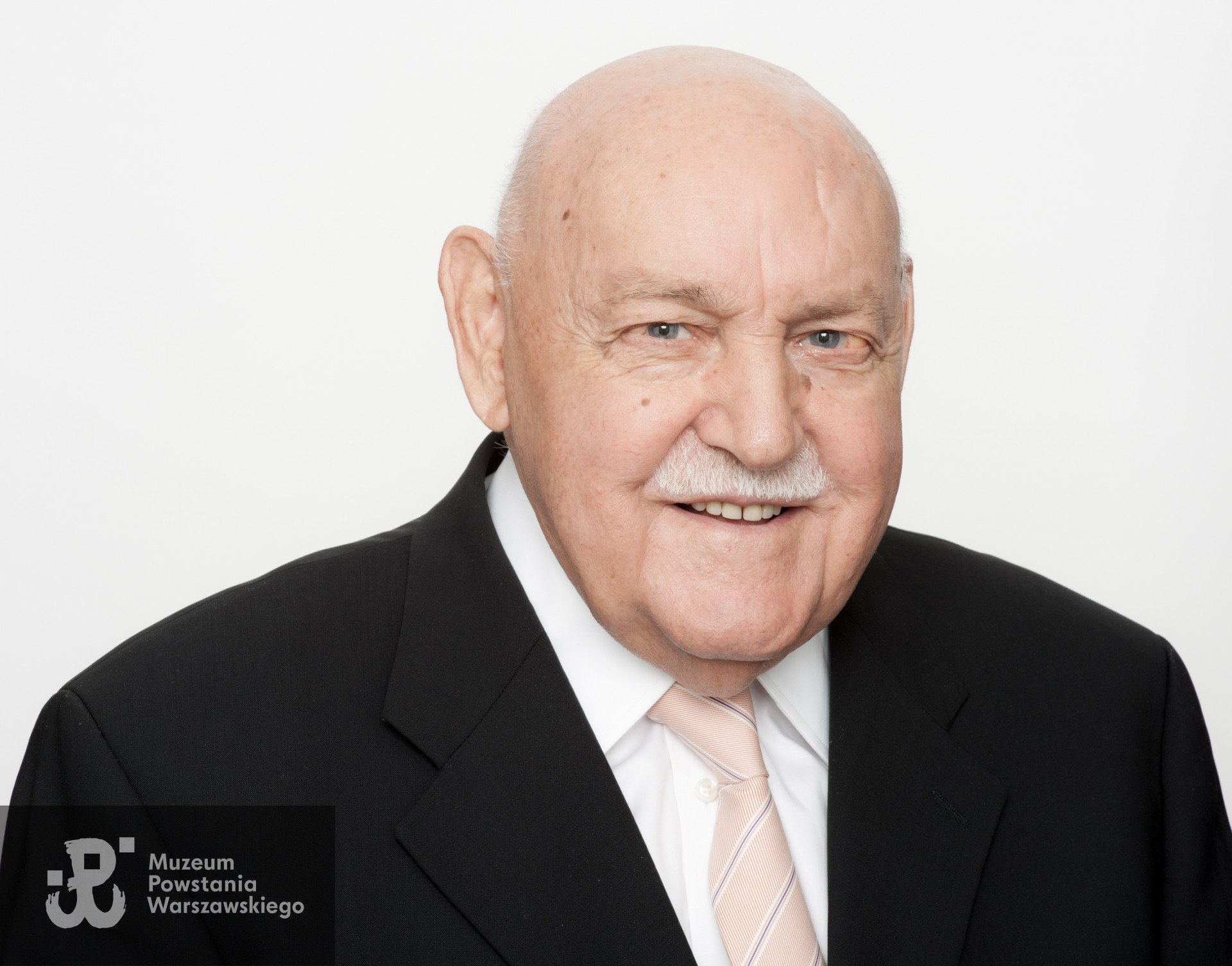 Zdjęcie z serii portretów Powstańców Warszawskich wykonanych w ramach projektu "1944/70/2014" realizowanego przez grupę WWPHOTO dla uczczenia 70. rocznicy wybuchu Powstania Warszawskiego. Muzeum Powstania Warszawskiego, 22.07-04.08 2013.