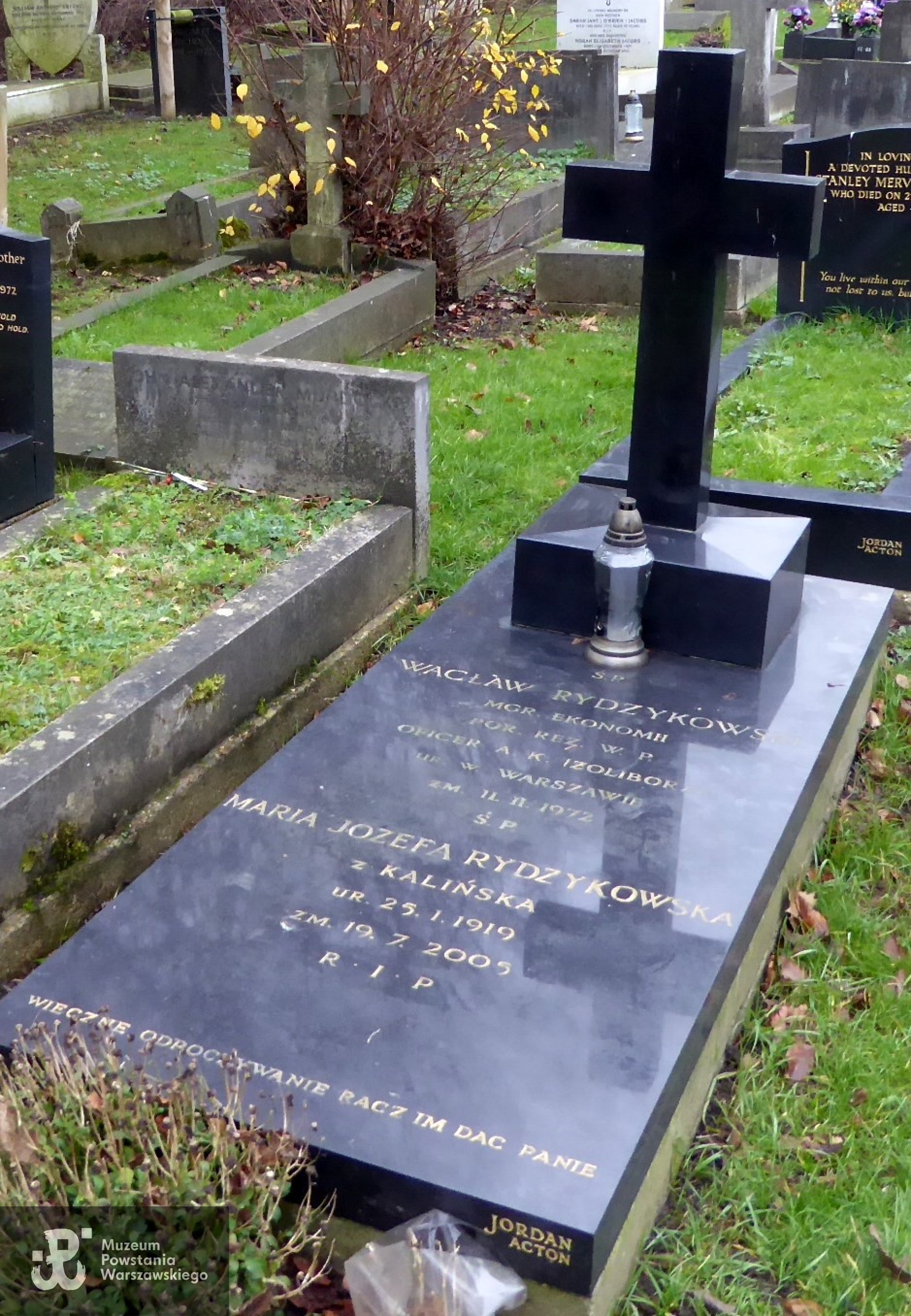 Gunnersbury Cemetery w Londynie