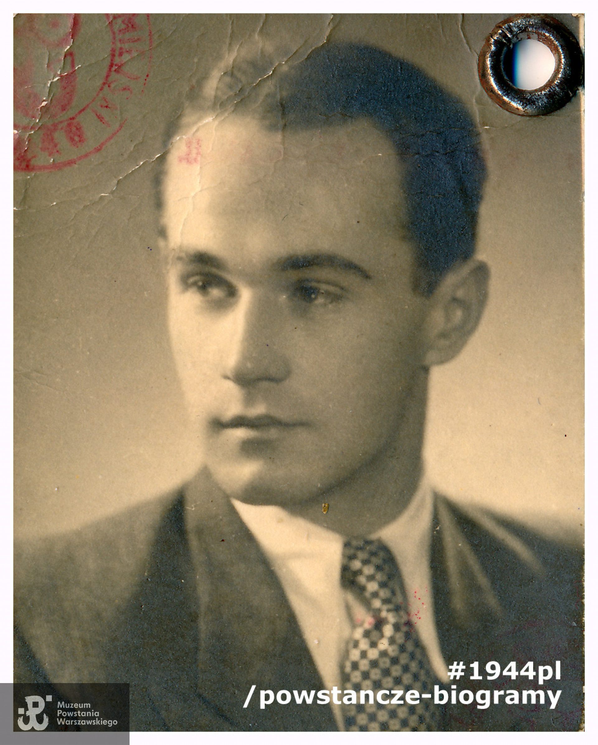 Fotografia Andrzeja Porembskiego z dokumentów  z okresu okupacji niemieckiej. Ze zbiorów Muzeum Powstania Warszawskiego, sygn. P/9462/21, dar p. Małgorzaty Porembskiej