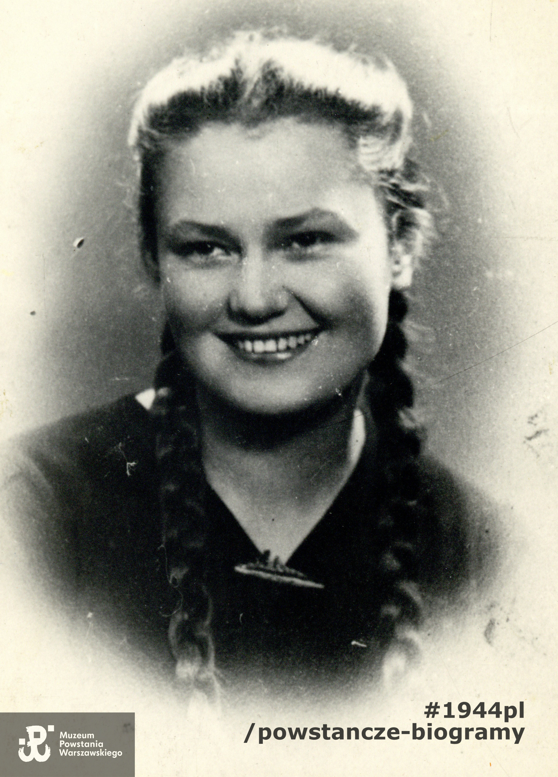 Alina Dęręgowska "Alka" (1925-2007). Zdjęcie z lat okupacji niemieckiej. Ulubiona fotografia p. Aliny z tamtego okresu. Fot. ze zbiorów  rodzinnych, udostępniła p. Agnieszka Nagalska z domu Riedel