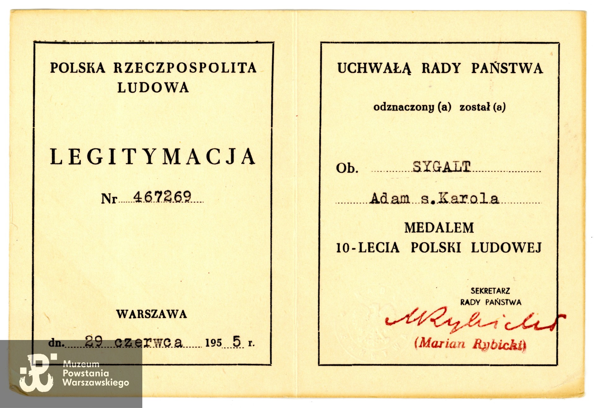 Ze zbiorów prywatnych p. Ewy Sygalt-Synowieckiej i p. Mariusza Synowieckiego, skany wykonano w Muzeum Powstania Warszawskiego.