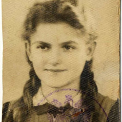 Teresa Jedyńska, po mężu Dudzińska, 1941 rok. Fot. z archiwum rodzinnego Artura Gołębiewskiego