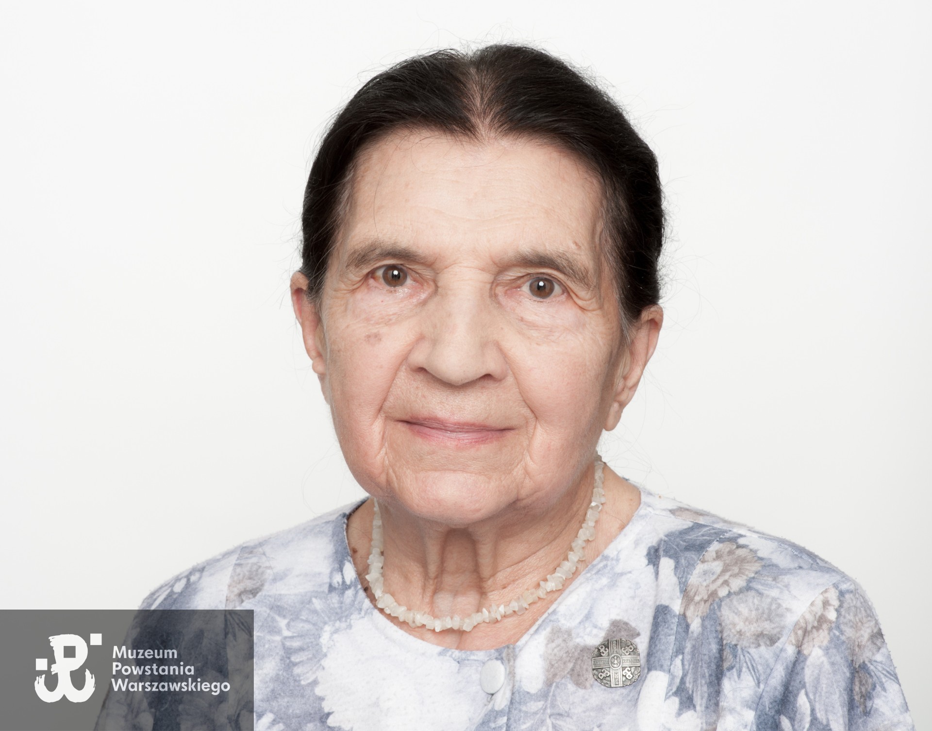 Magdalena Jasińska z domu Milewska. Zdjęcie z serii portretów Powstańców Warszawskich wykonanych w ramach projektu "1944/70/2014" realizowanego przez grupę WWPHOTO dla uczczenia 70. rocznicy wybuchu Powstania Warszawskiego. Muzeum Powstania Warszawskiego, 22.07-04.08 2013.