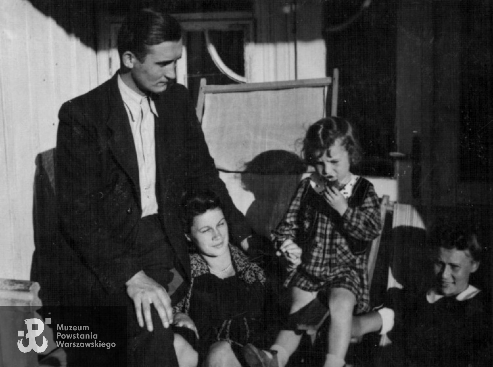 Od lewej: Antoni, Małgorzata i Hanna Langnerowie, Rena Jędrzejewska. Zbiory Hanny Langner-Matuszczyk