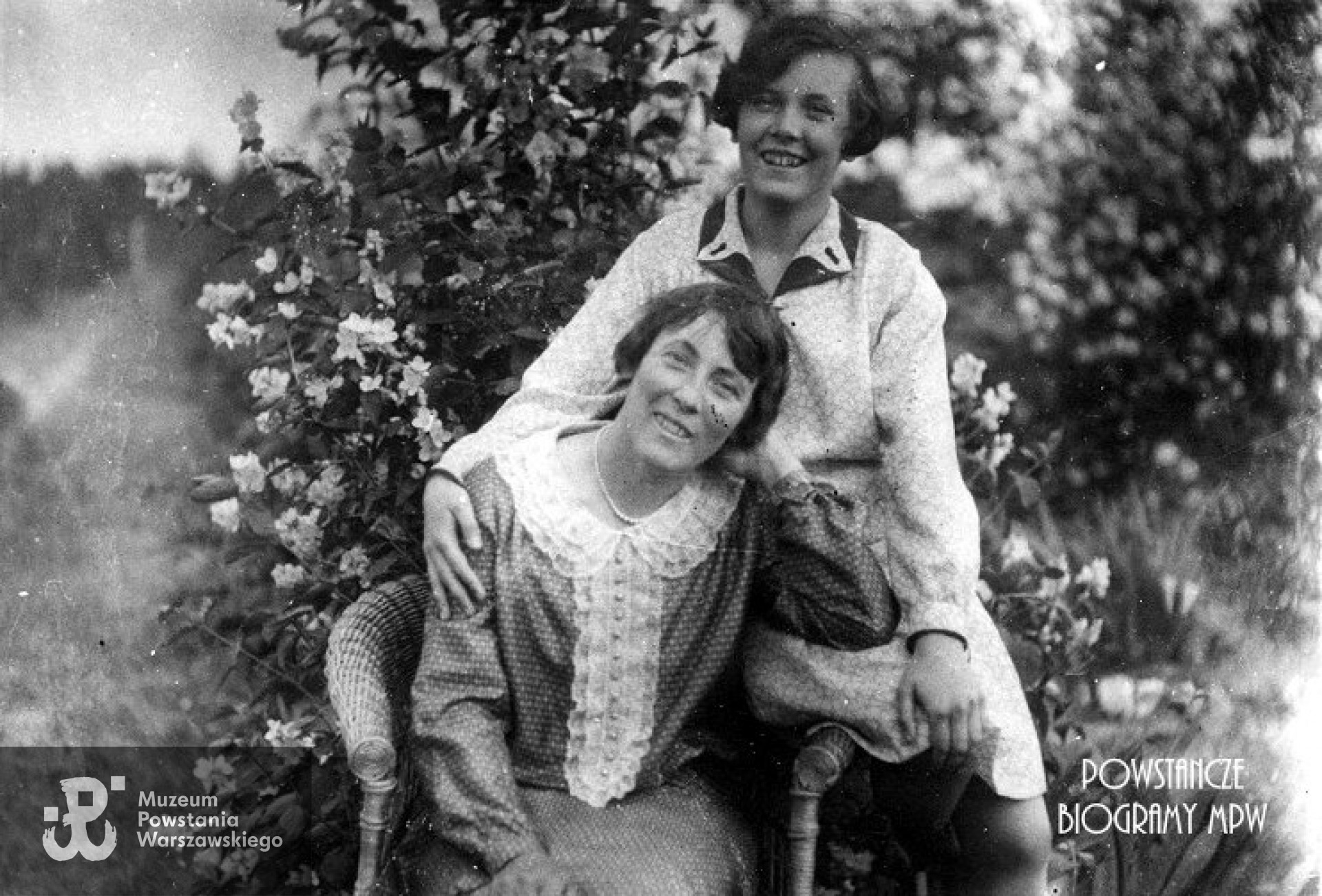Janina Łokuciewska (1890-1944) i Jadwiga Jankielewicz (1915-1944). Obie poległy 30 września 1944 r. na ul. Kruczej 27. Fot. AR MPW