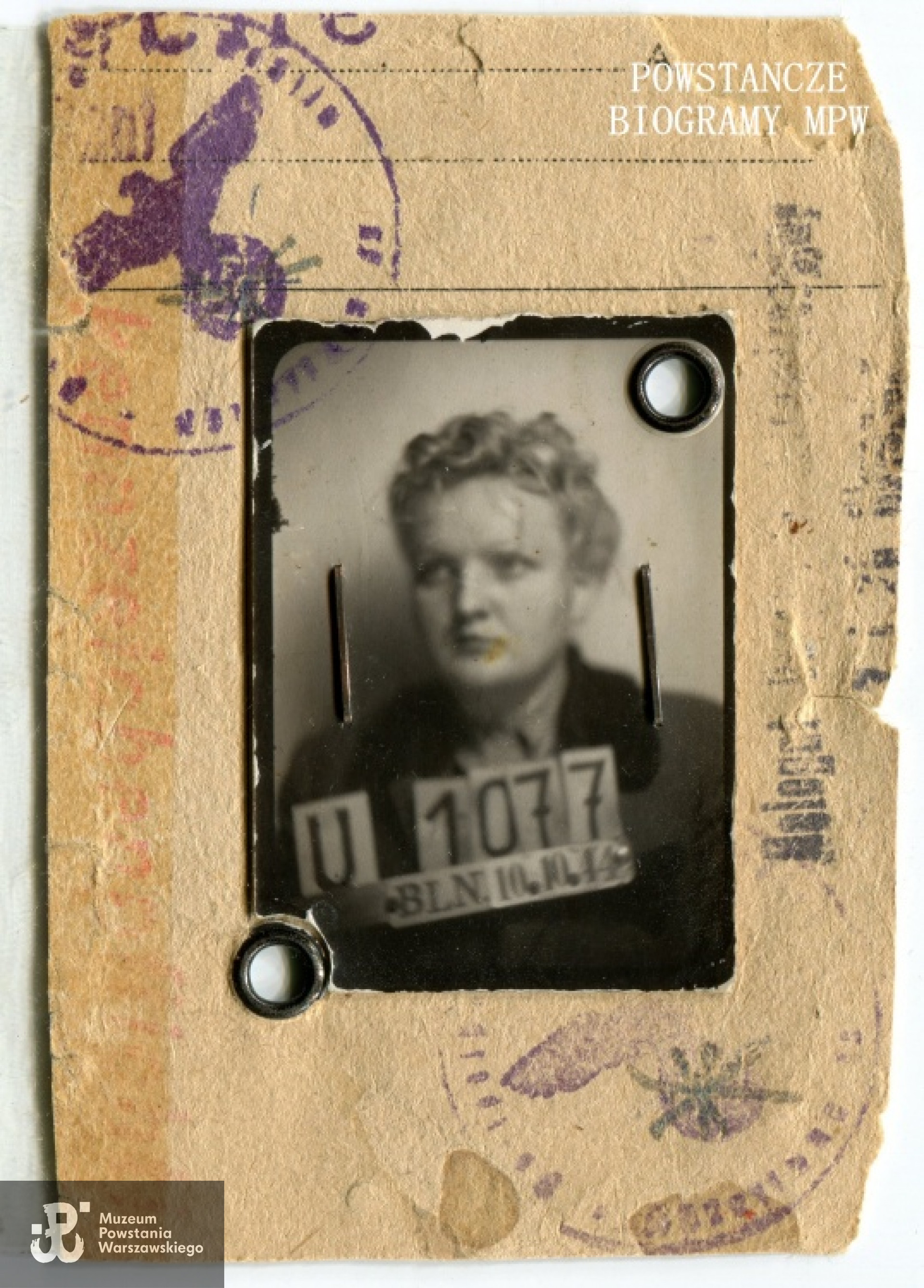 Należąca do Haliny Mazur karta pracy - tzw. Arbeitskarte, wydawana Polakom w Generalnym Gubernatorstwie. Fot. archiwum rodzinne