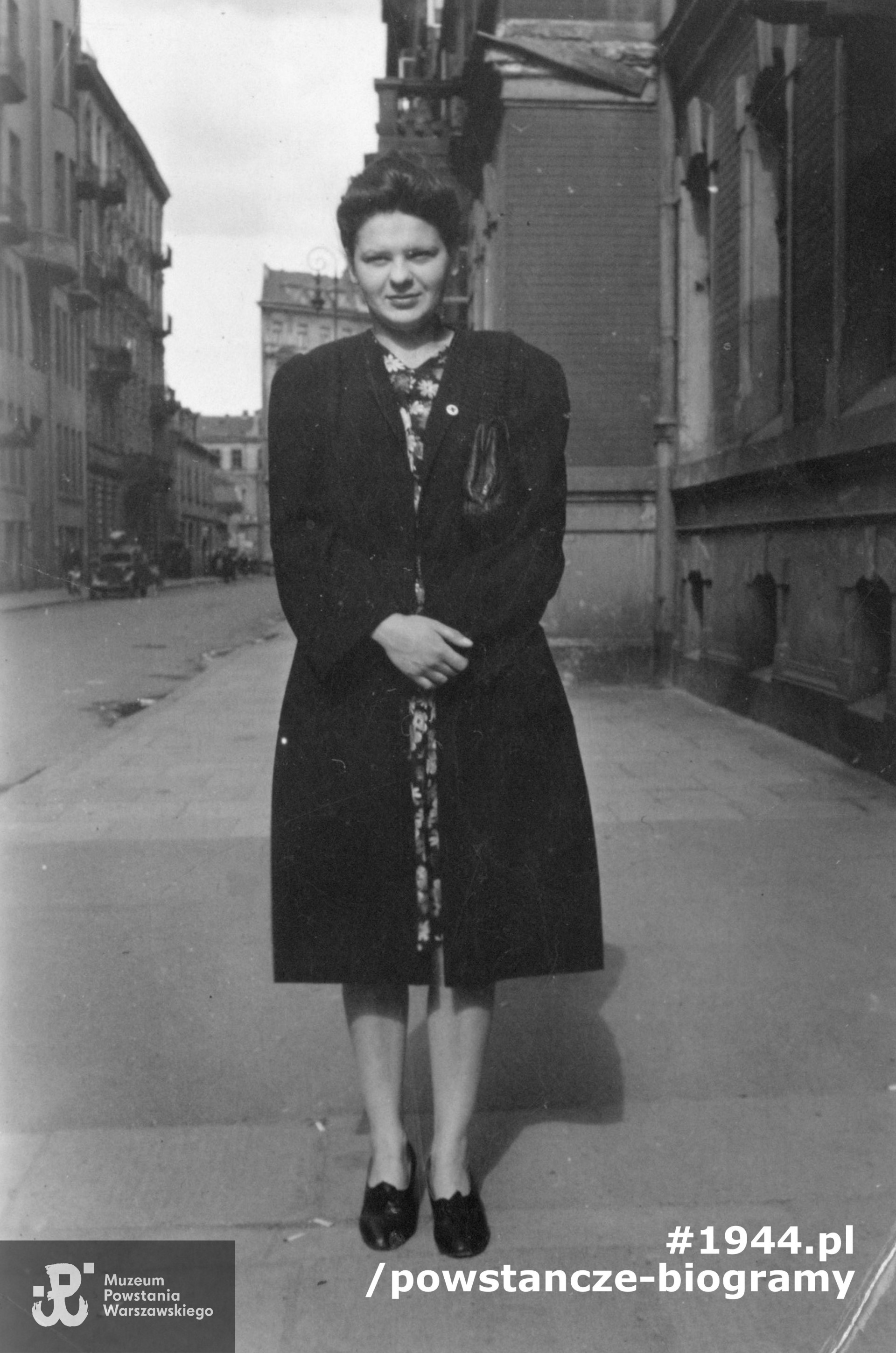 Warszawa, 1944 . Fot. ze zbiorów Muzeum Powstania Warszawskiego, dar p. Barbary Ajnenkiel